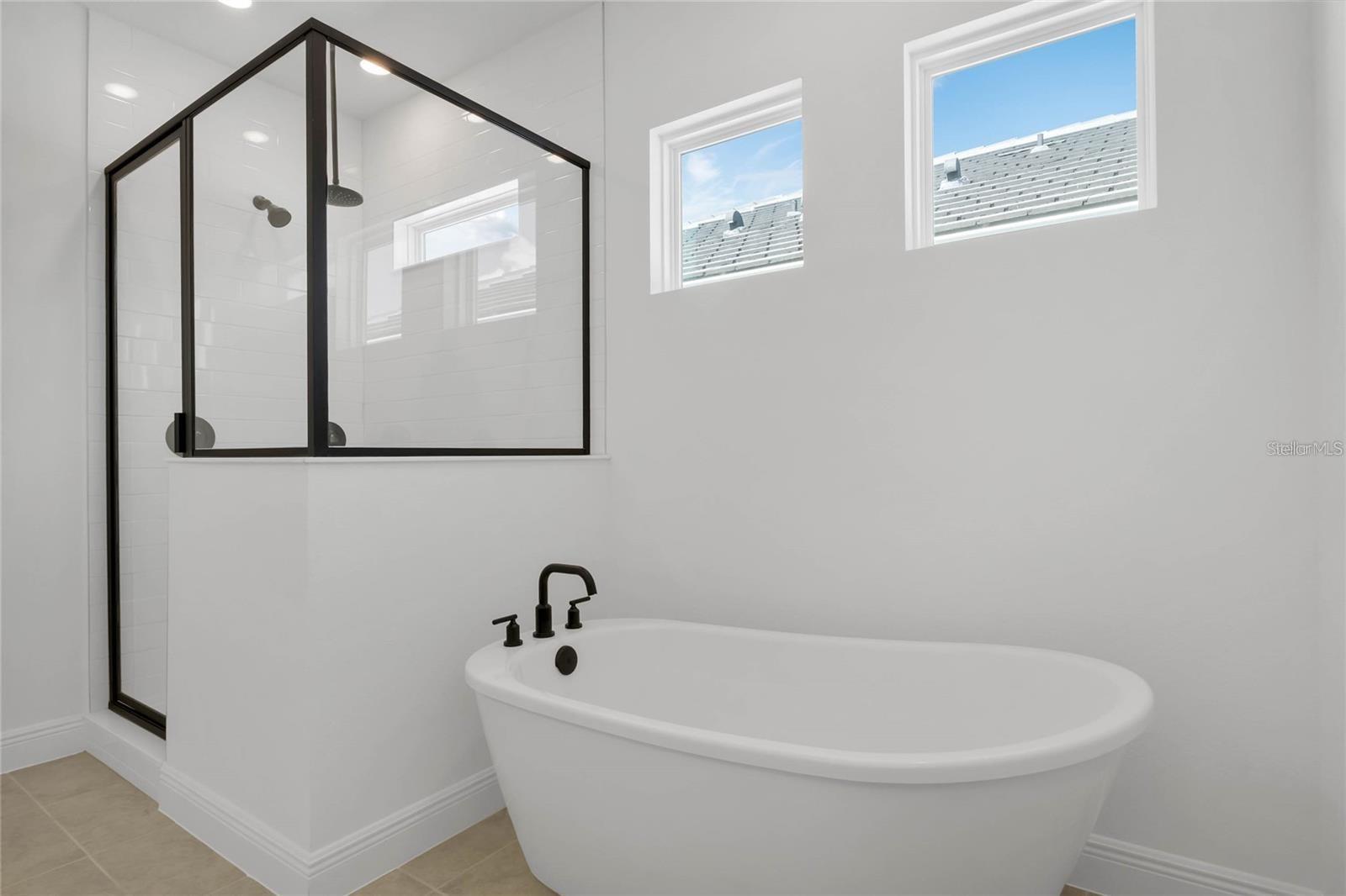 BELLA COLLINA - Residential