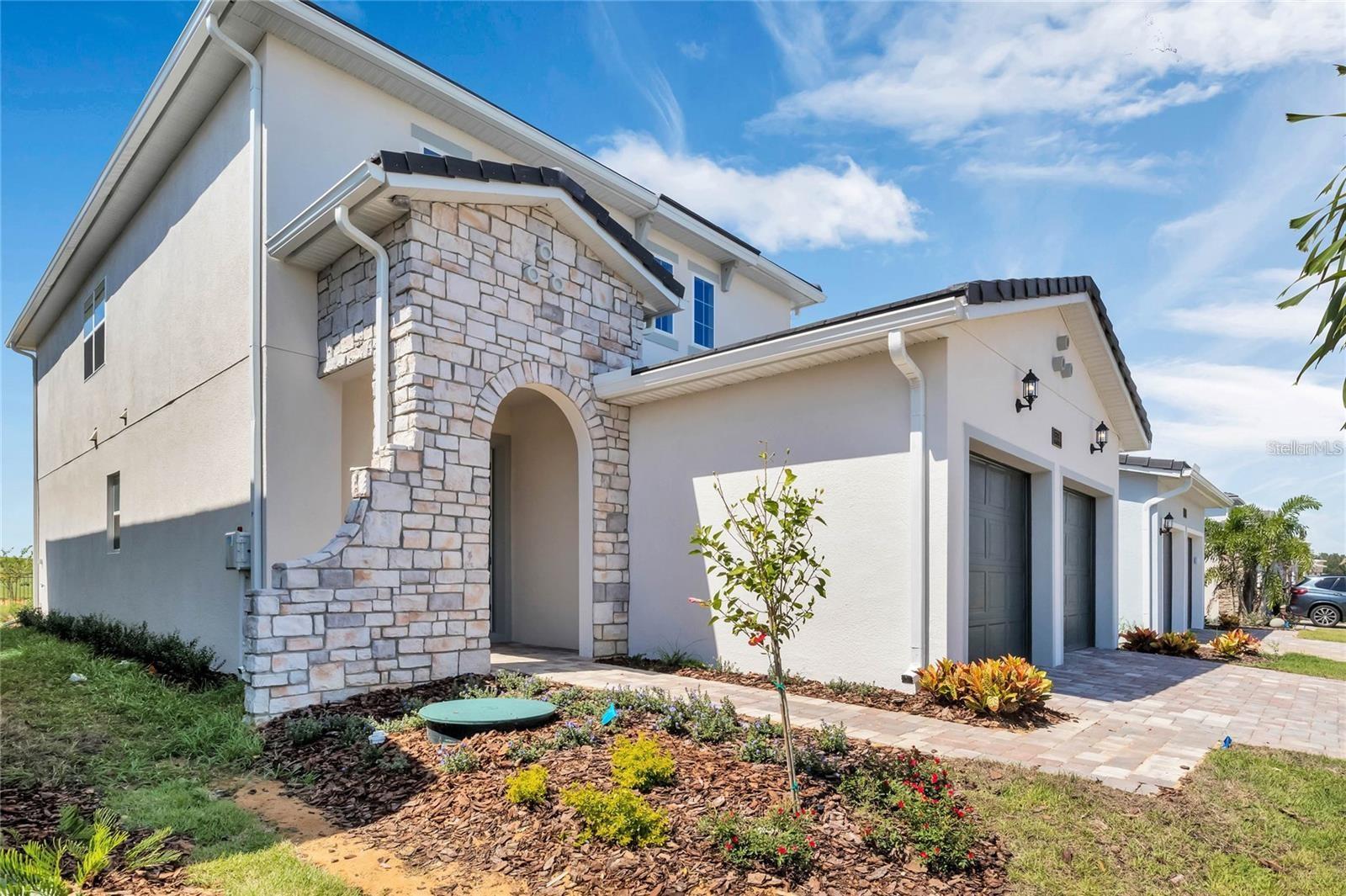 BELLA COLLINA - Residential