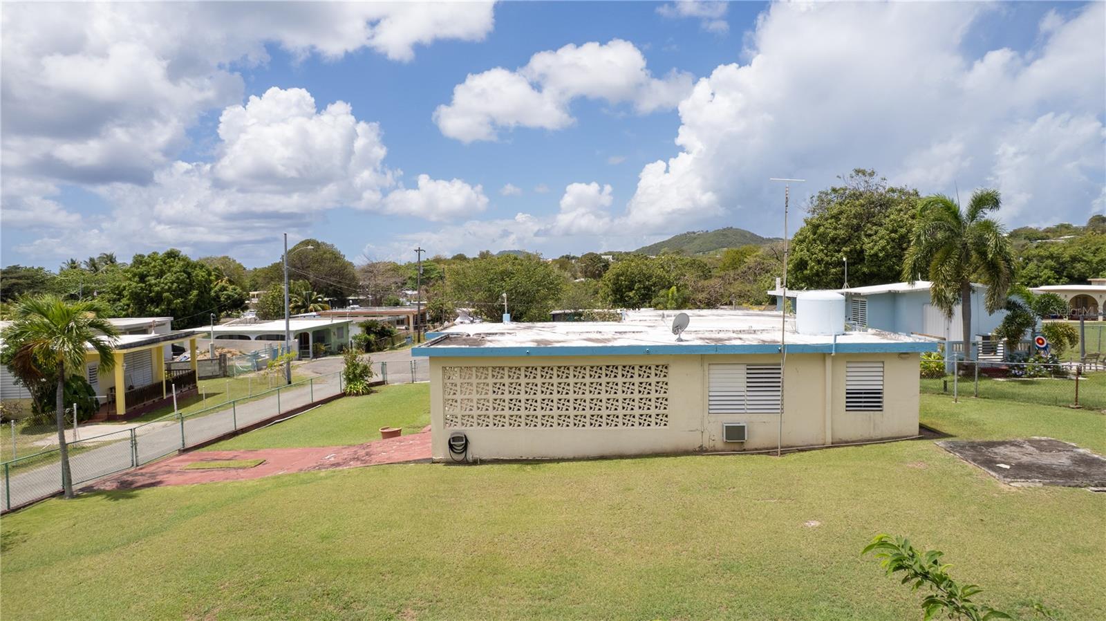 COM. ESPERANZA - Residential