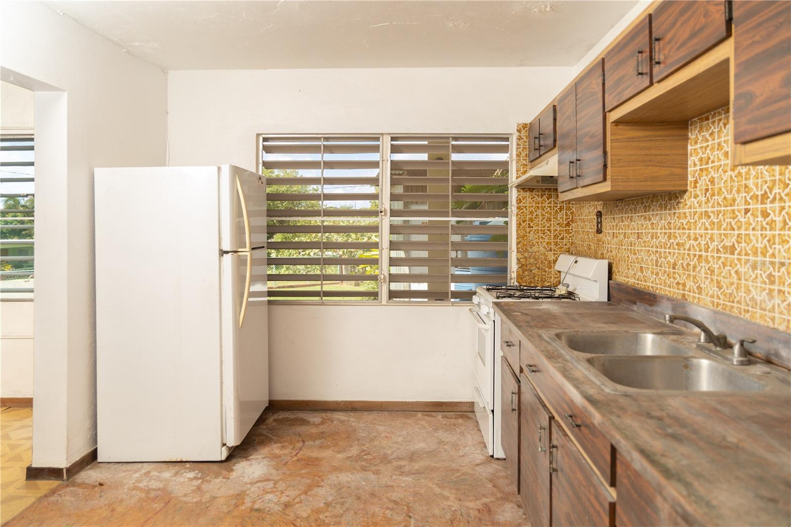 COM. ESPERANZA - Residential