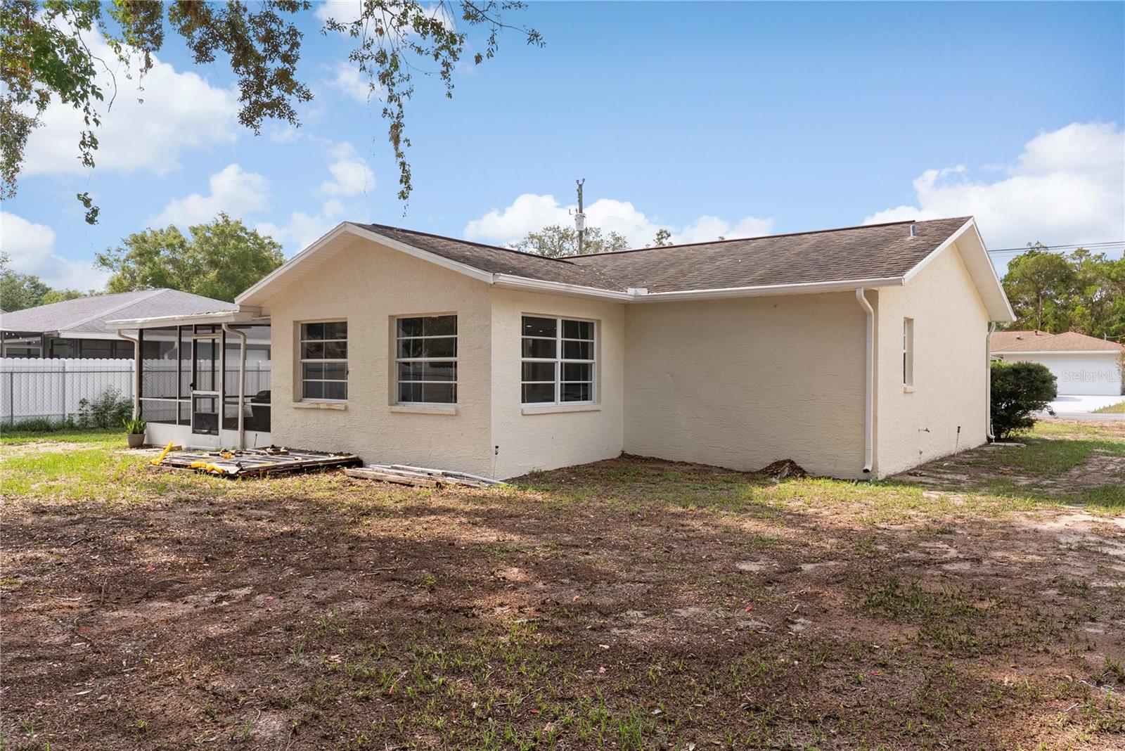 SPRING HILL - Residential