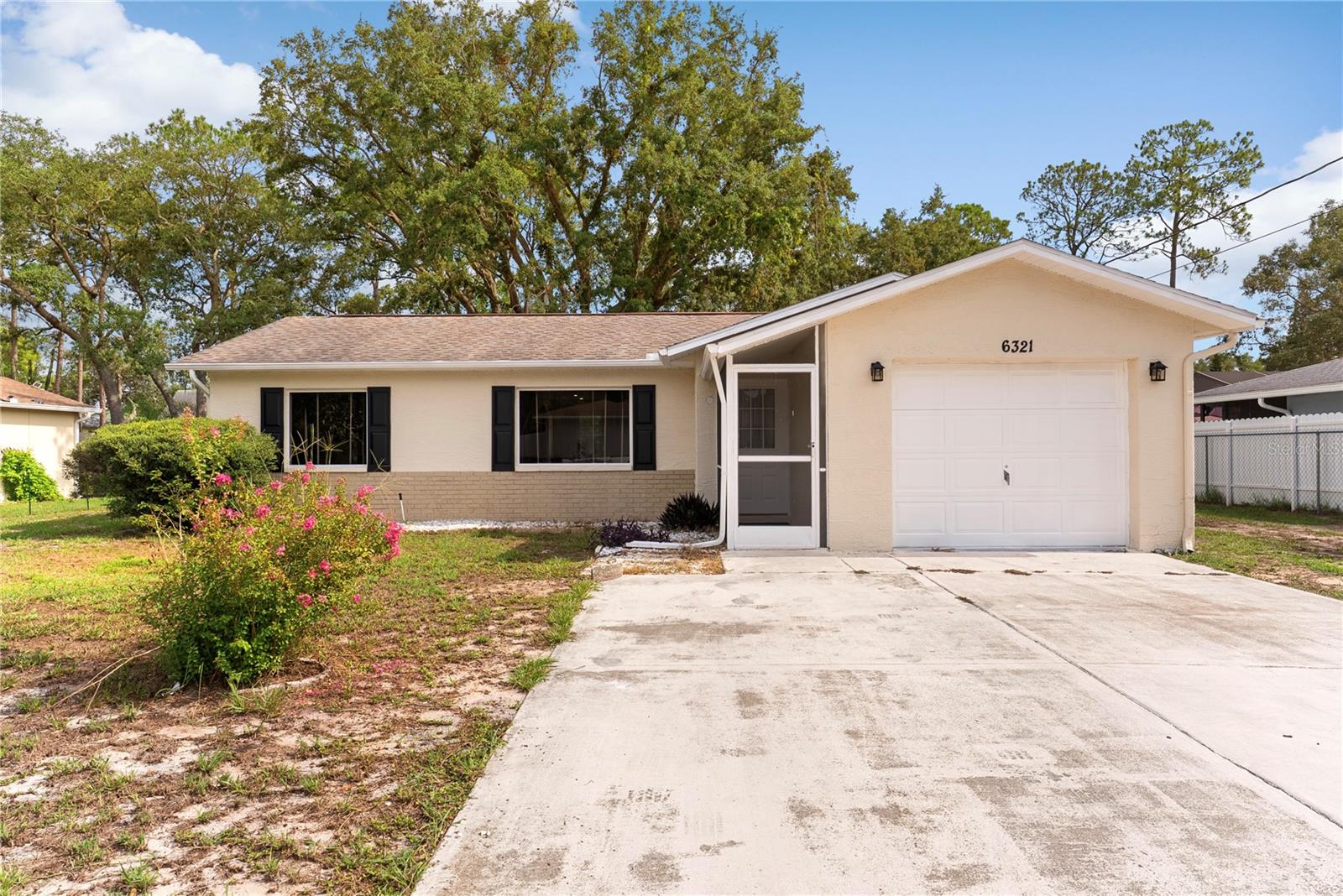 SPRING HILL - Residential