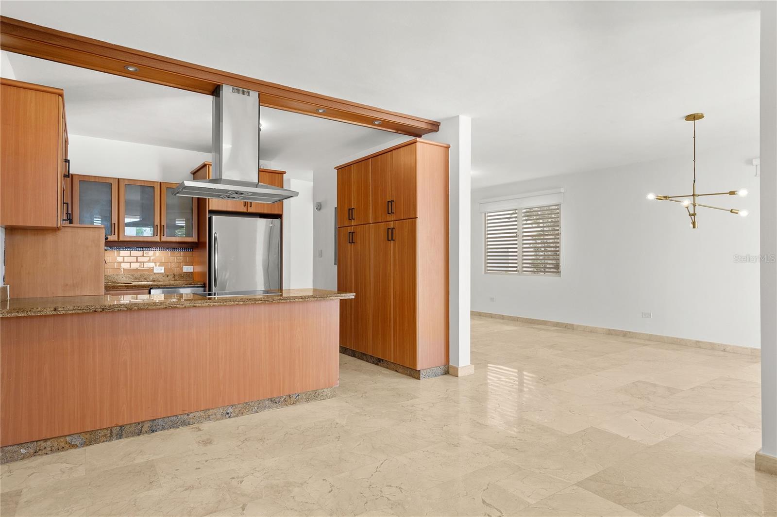 ANDREA'S COURT - Residential Lease