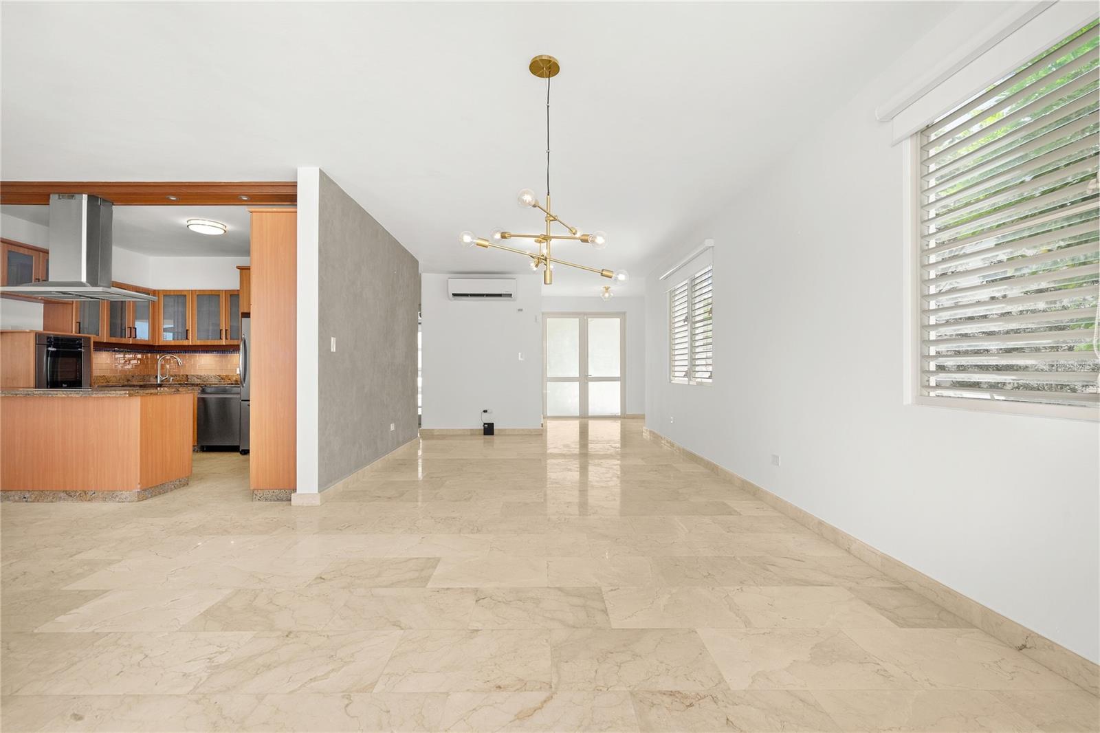 ANDREA'S COURT - Residential Lease