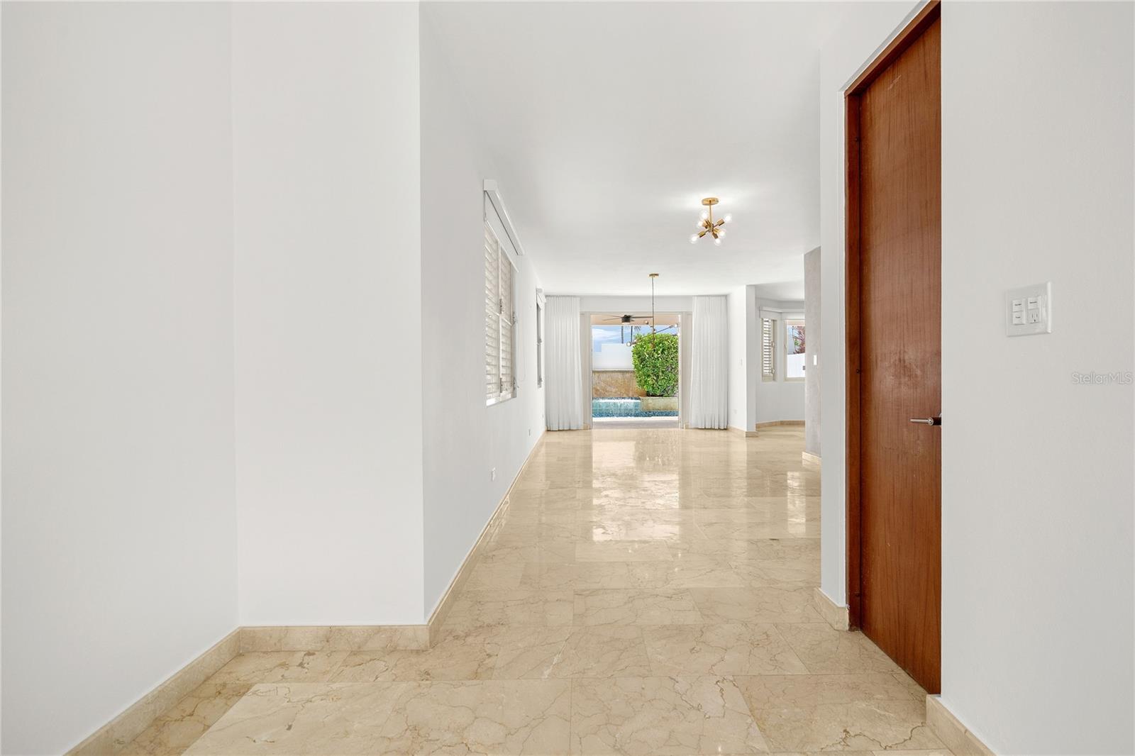 ANDREA'S COURT - Residential Lease