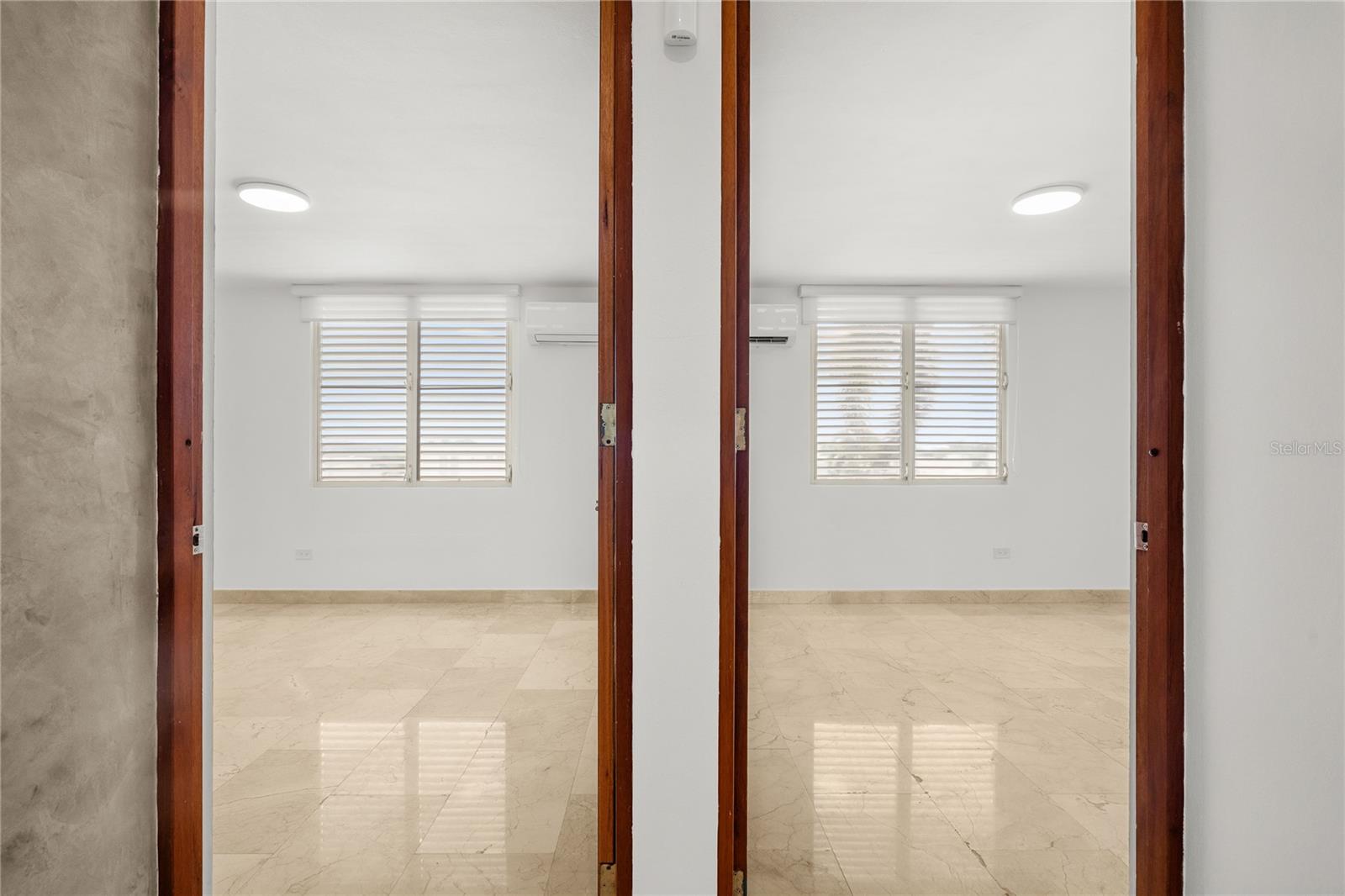 ANDREA'S COURT - Residential Lease