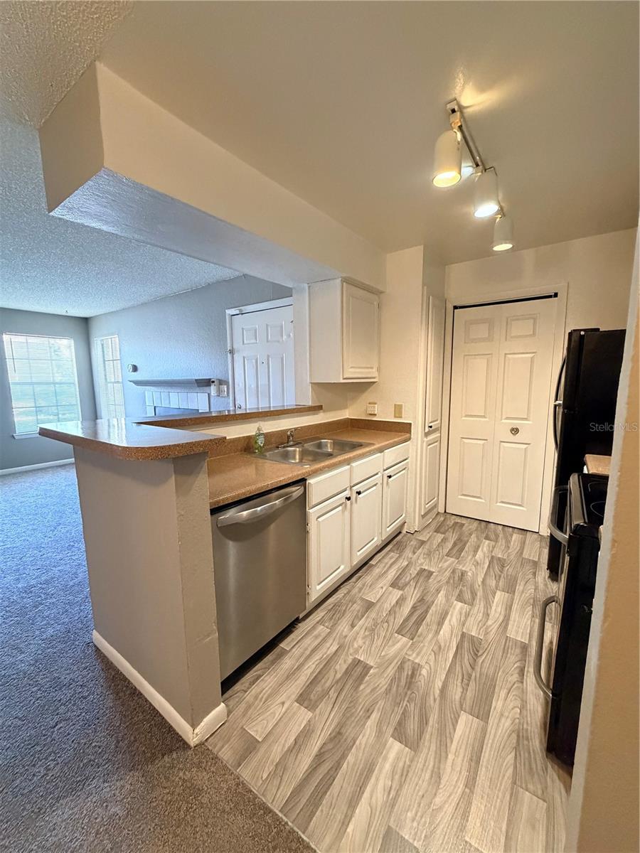 REGENCY GARDENS - Residential