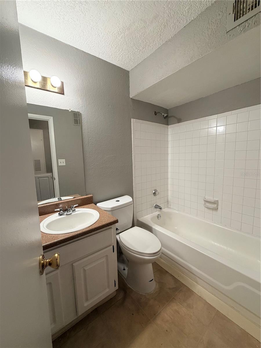 REGENCY GARDENS - Residential