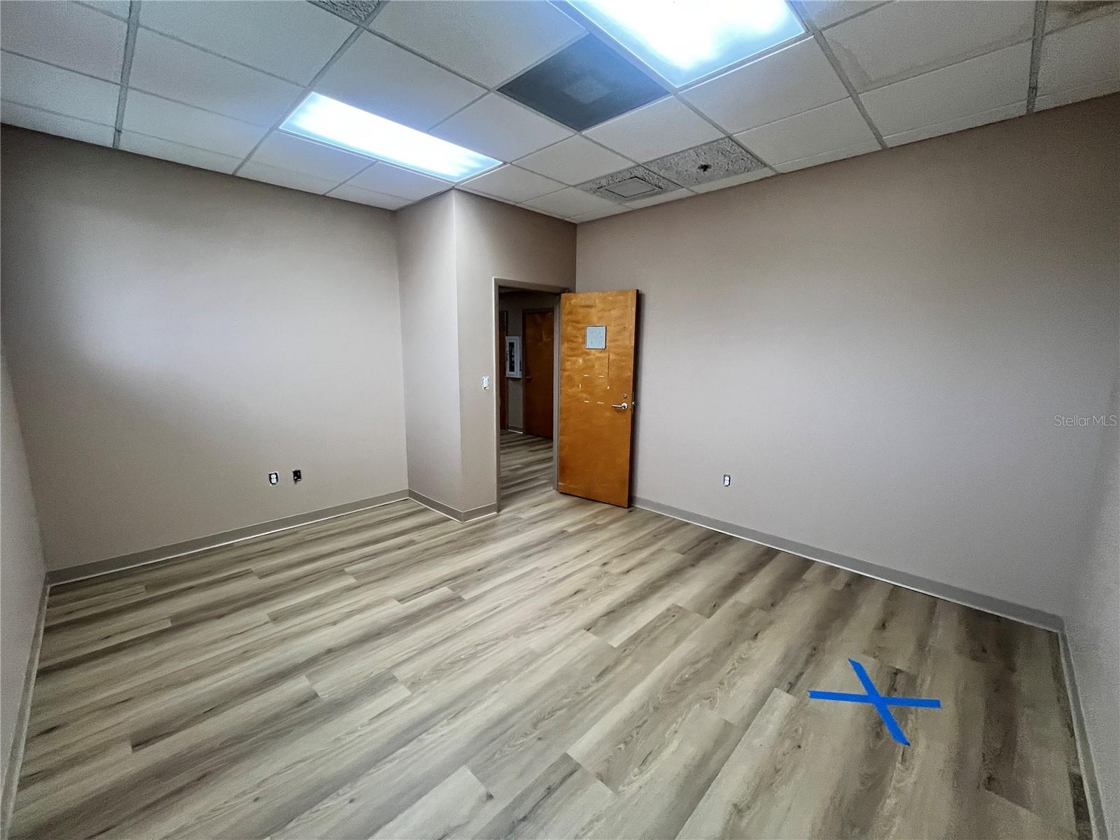 CALDWELLS SUB - Commercial Lease