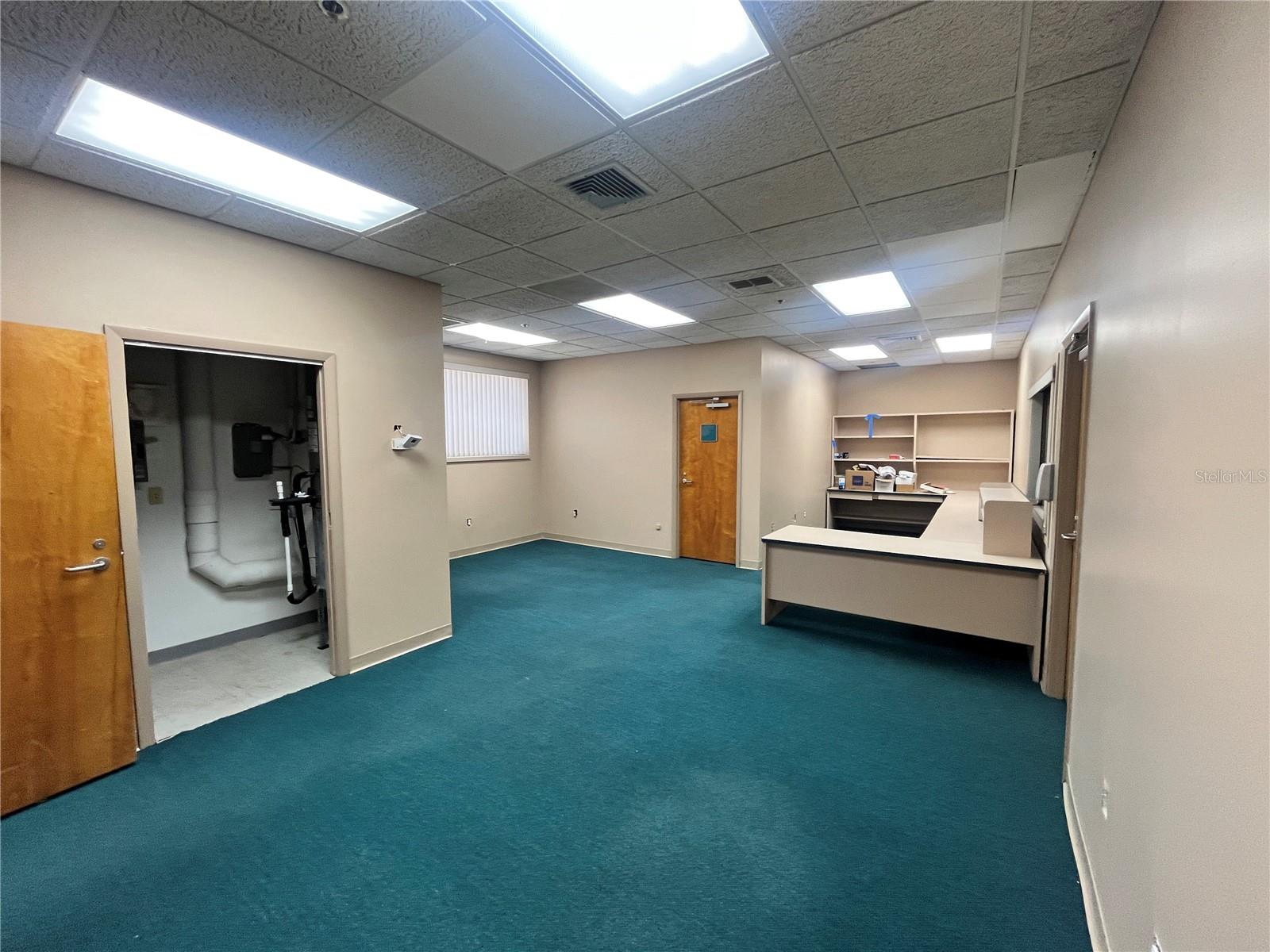 CALDWELLS SUB - Commercial Lease