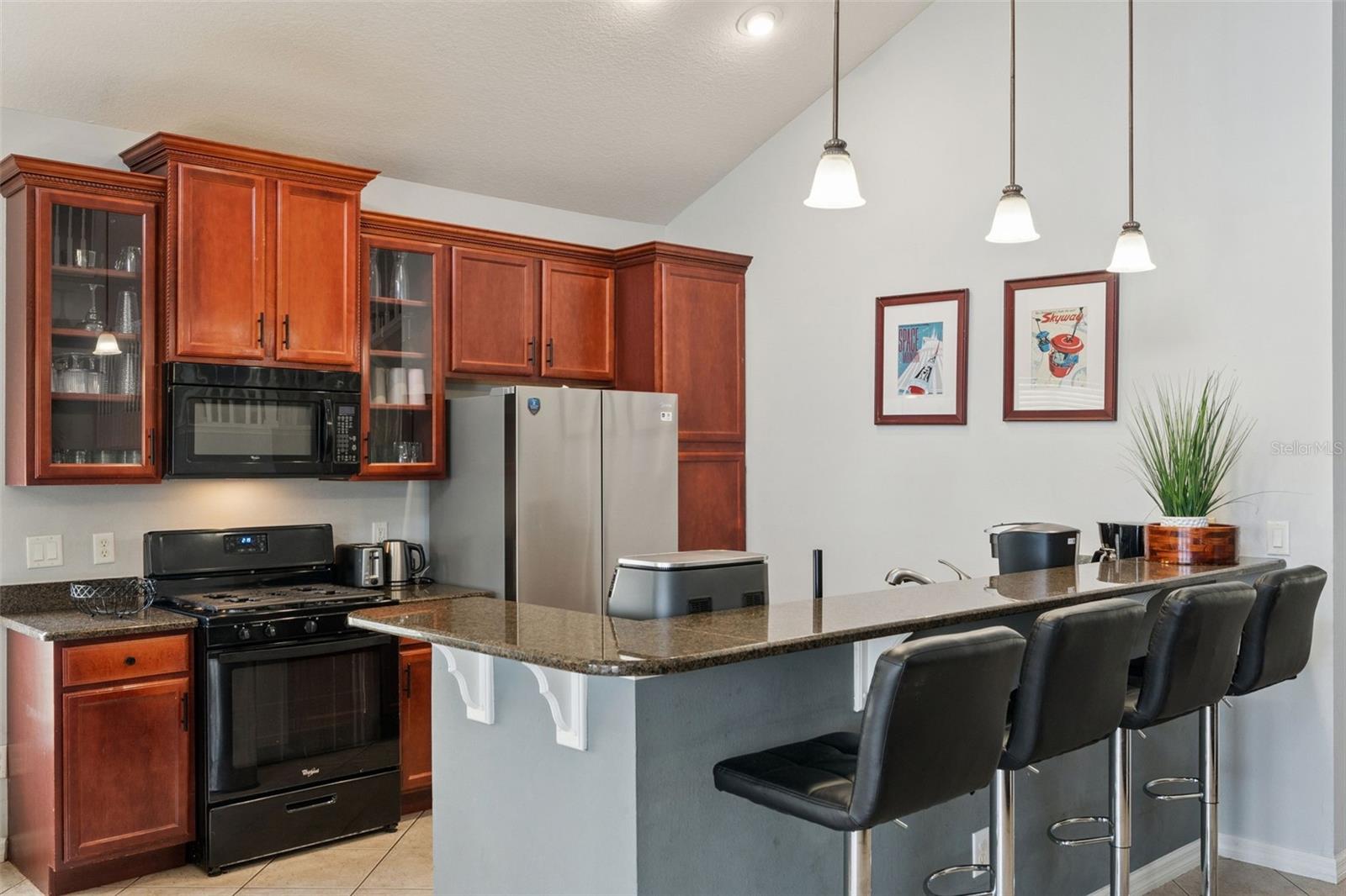 WYNDHAM POINTE - Residential