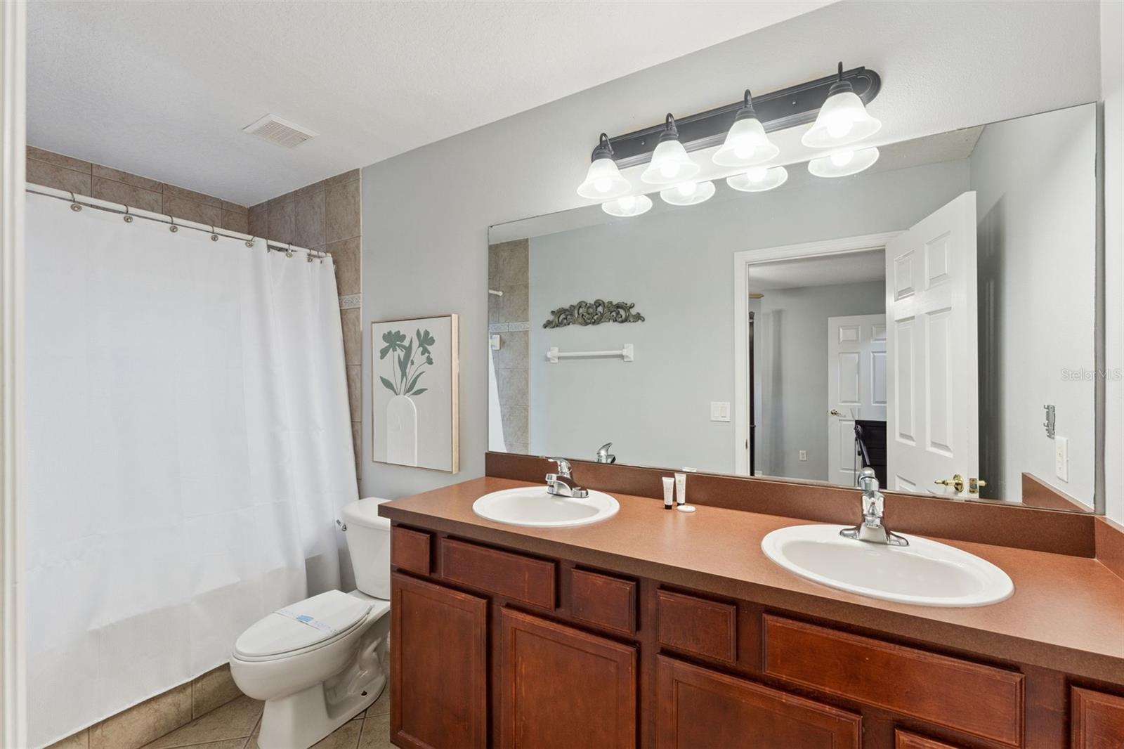 WYNDHAM POINTE - Residential