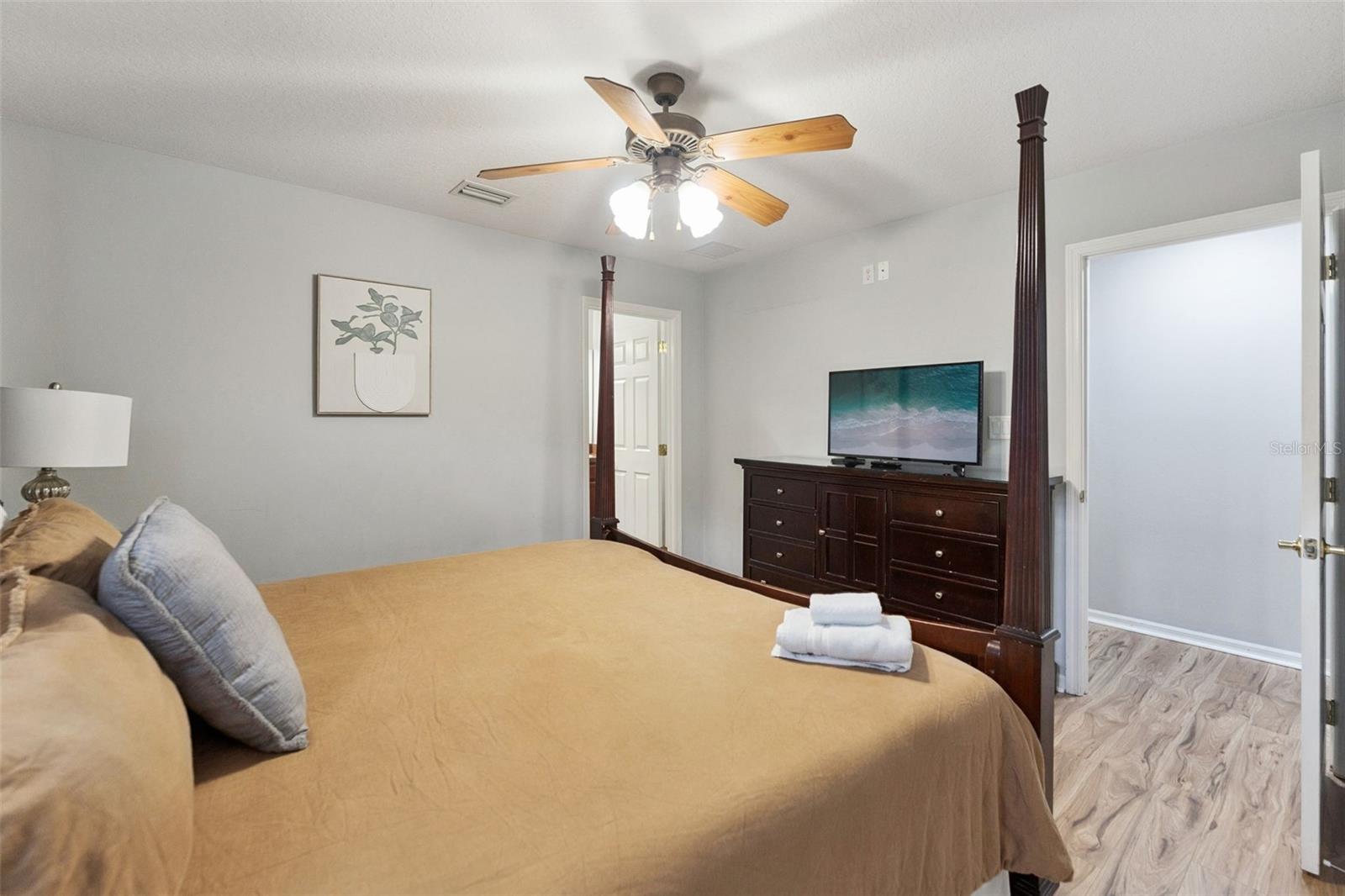 WYNDHAM POINTE - Residential