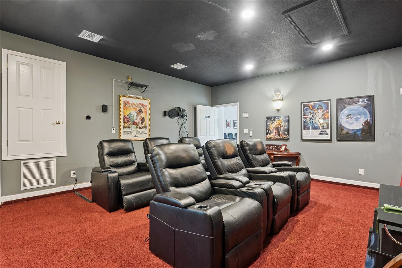 WYNDHAM POINTE - Residential