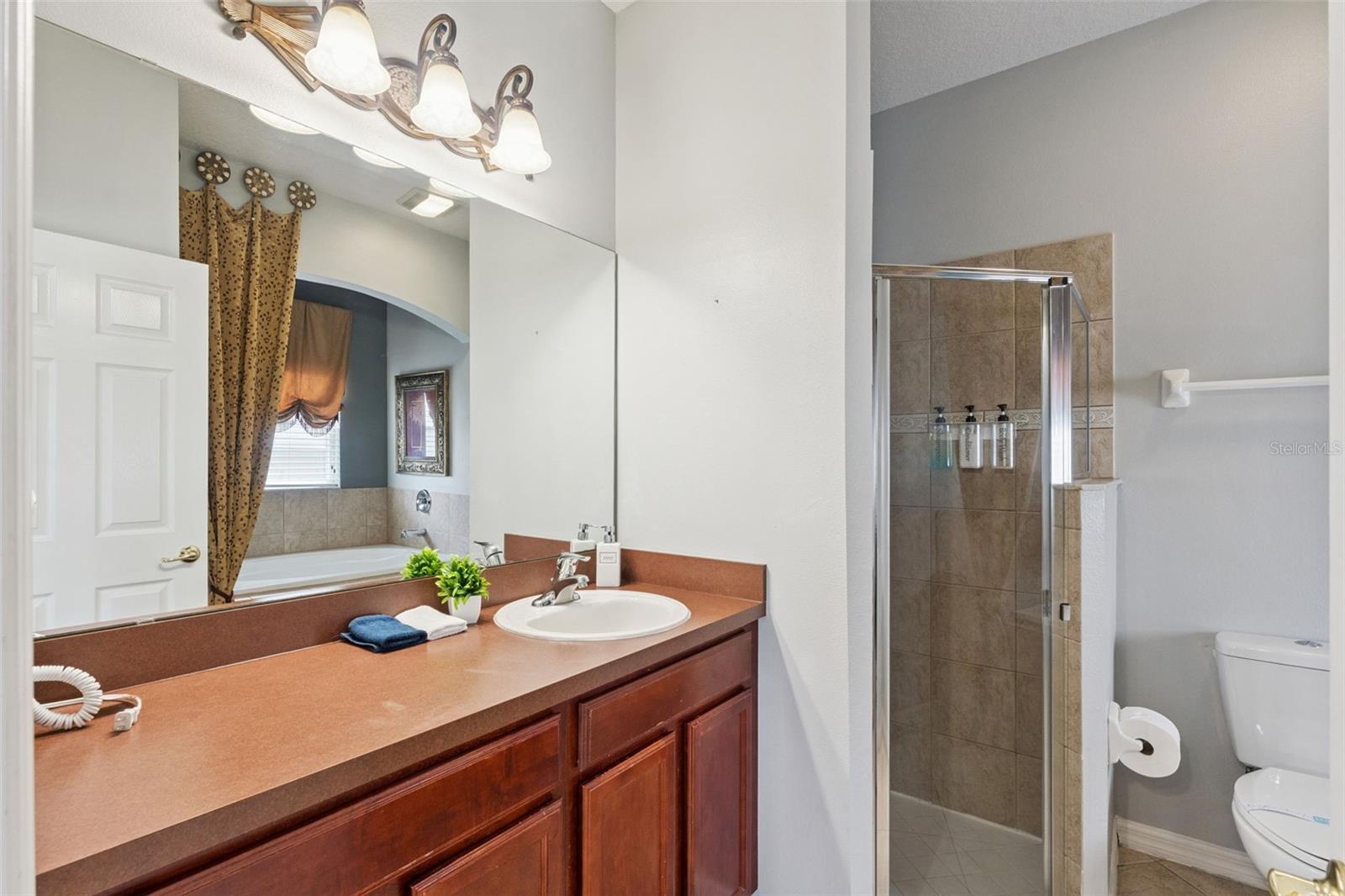 WYNDHAM POINTE - Residential