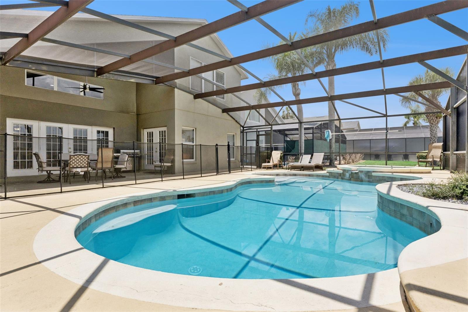 WYNDHAM POINTE - Residential