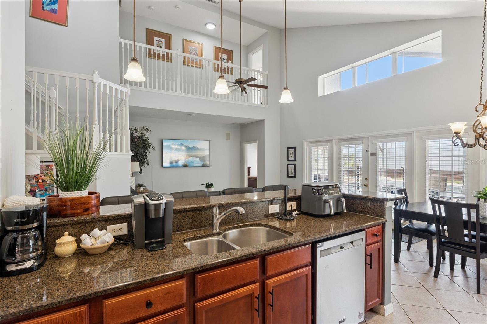 WYNDHAM POINTE - Residential