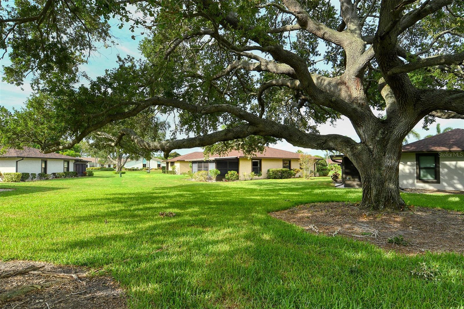 CAMBRIDGE VILLAGE WEST - Residential