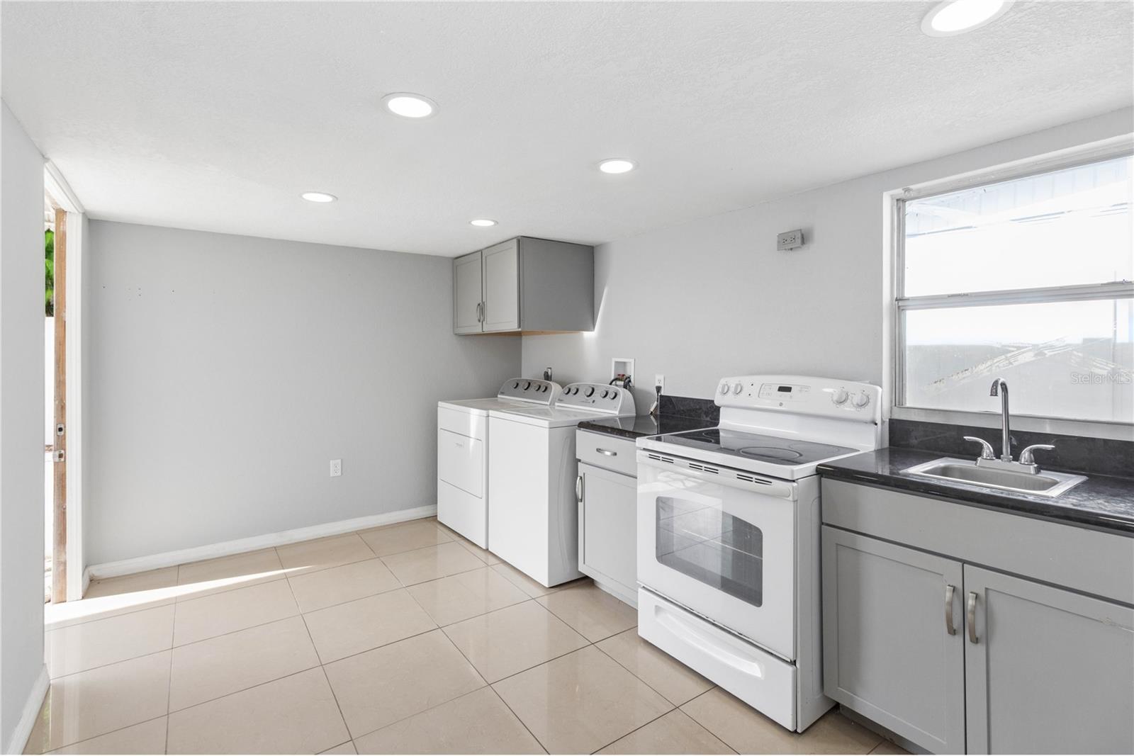 SAN CLEMENTE EAST - Residential