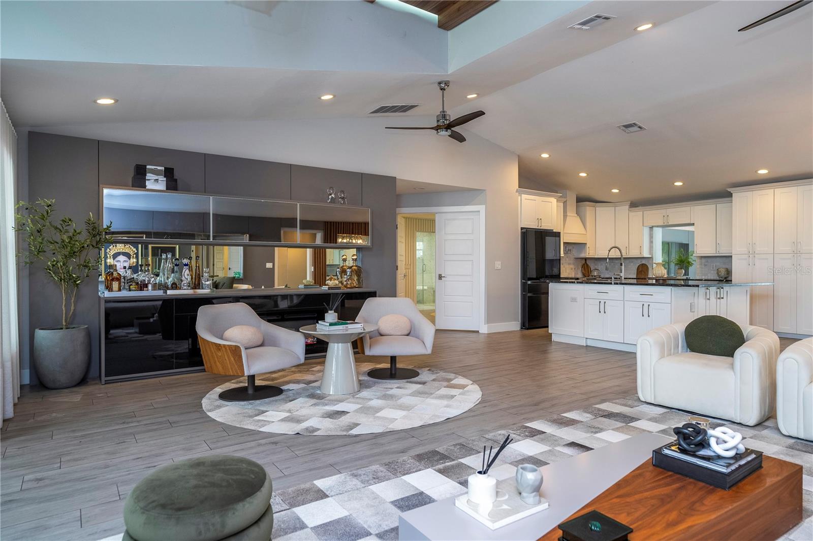CYPRESS SHORES FIRST ADD - Residential