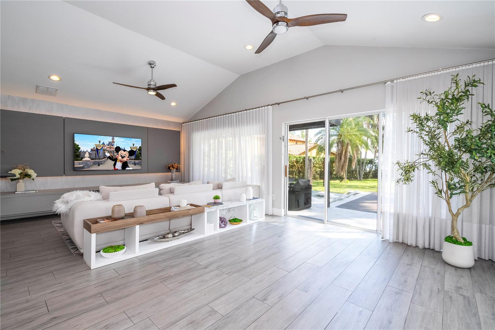 CYPRESS SHORES FIRST ADD - Residential