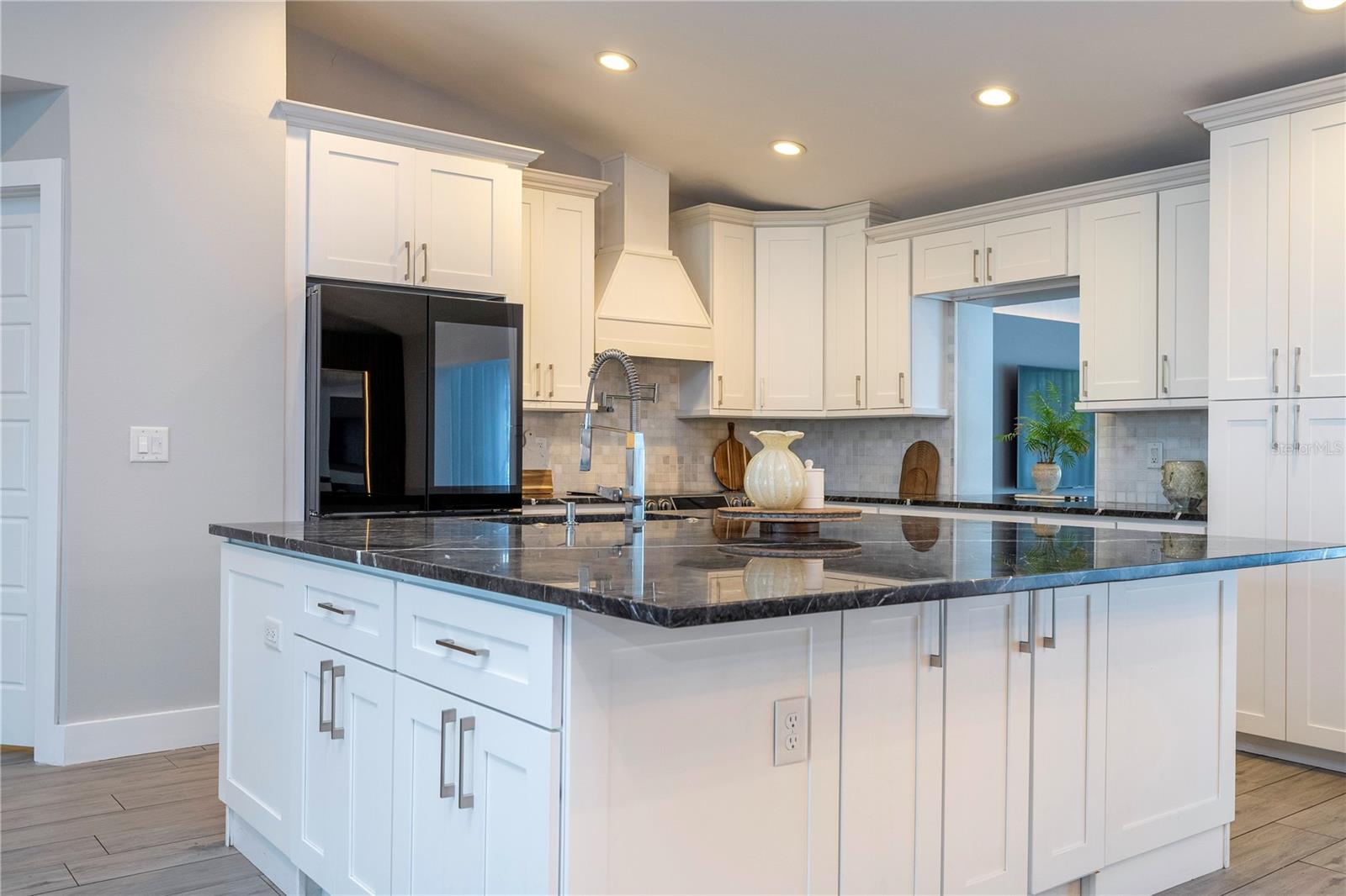 CYPRESS SHORES FIRST ADD - Residential