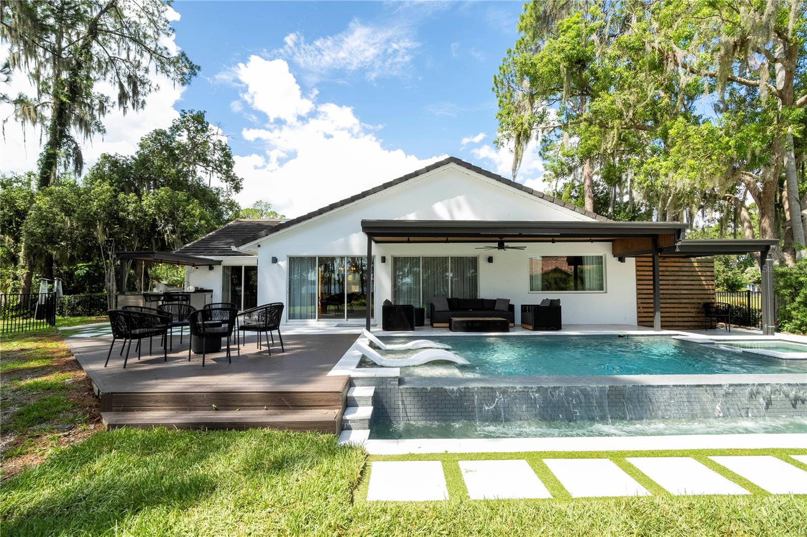 CYPRESS SHORES FIRST ADD - Residential