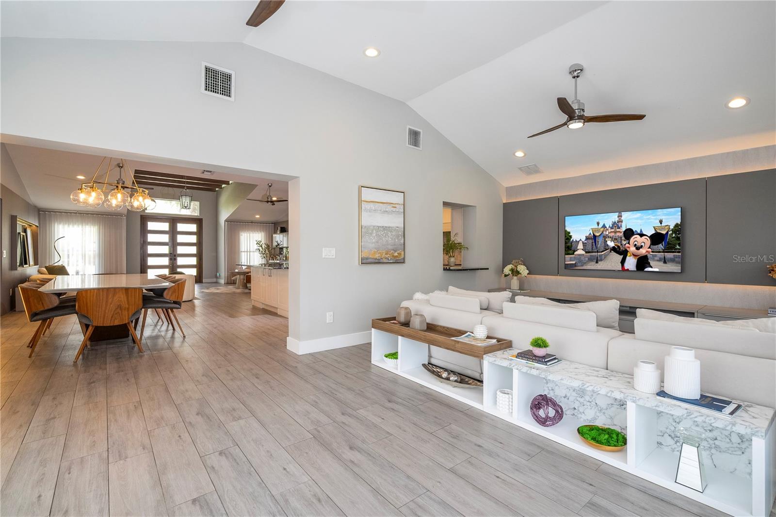 CYPRESS SHORES FIRST ADD - Residential