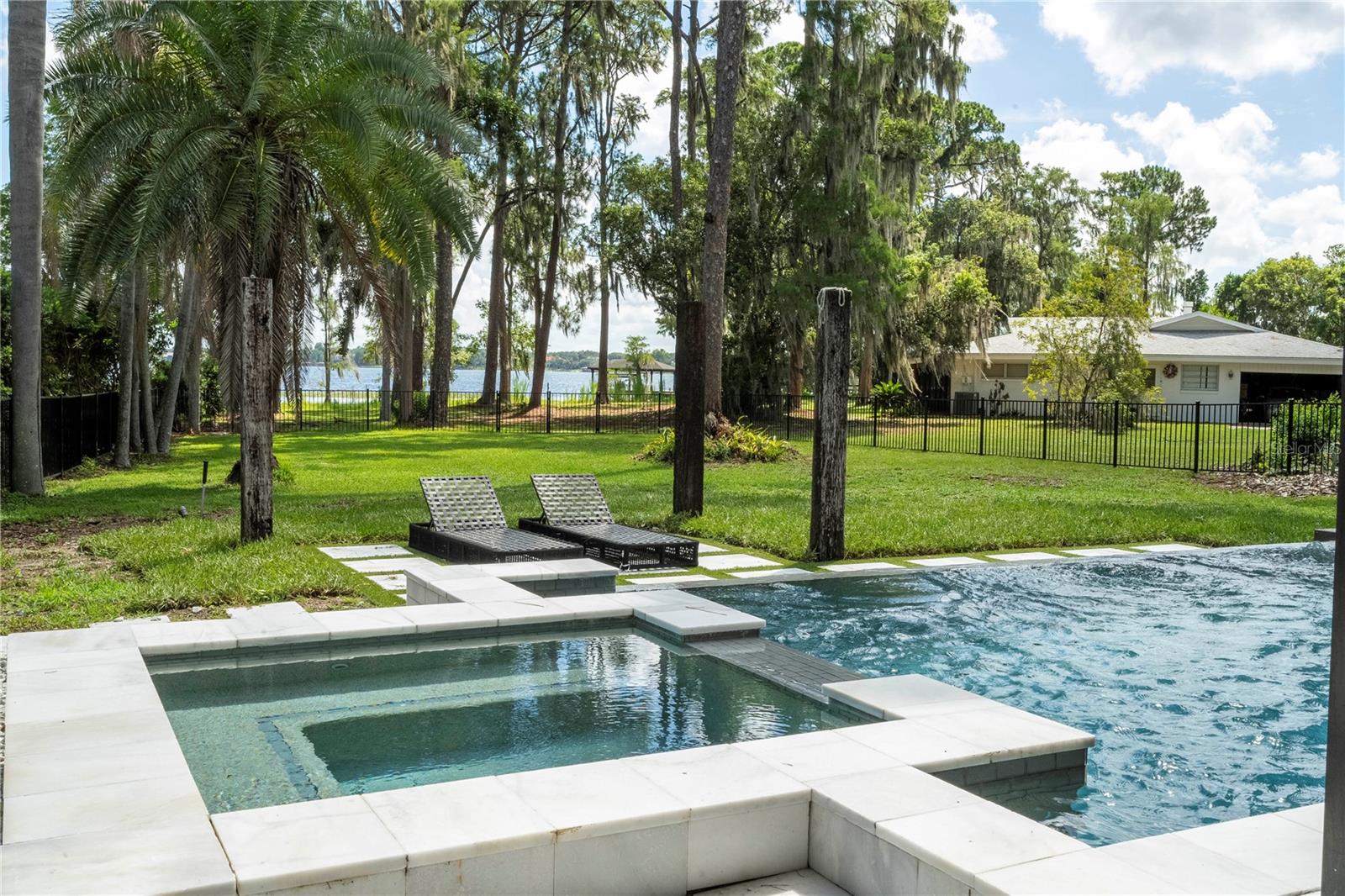 CYPRESS SHORES FIRST ADD - Residential