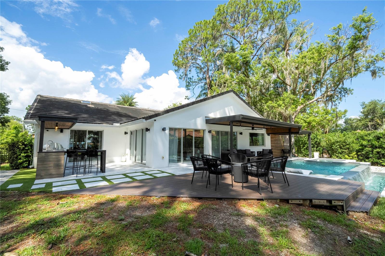 CYPRESS SHORES FIRST ADD - Residential