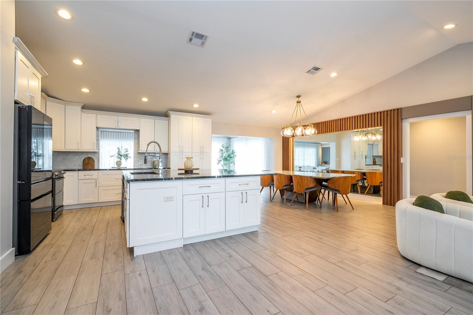 CYPRESS SHORES FIRST ADD - Residential
