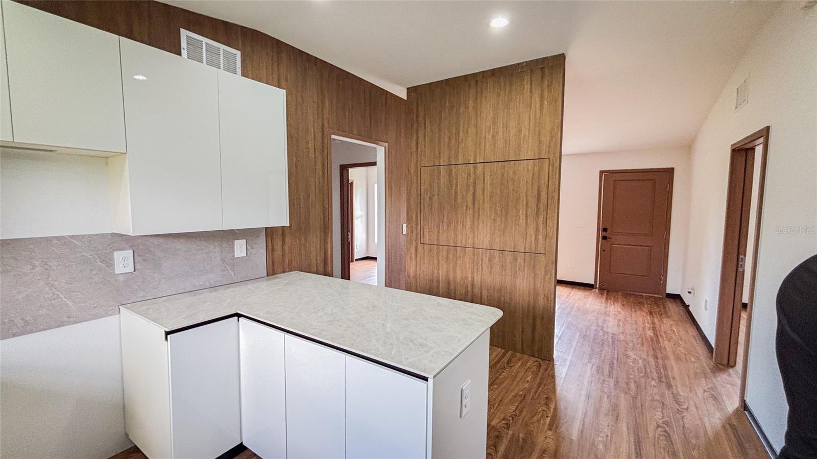 SILVER SPGS SHORES - Residential
