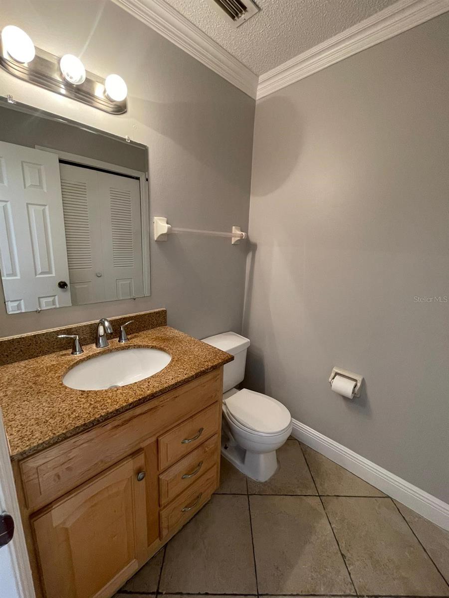 HIDDEN CREEK CONDO PH 08 - Residential Lease