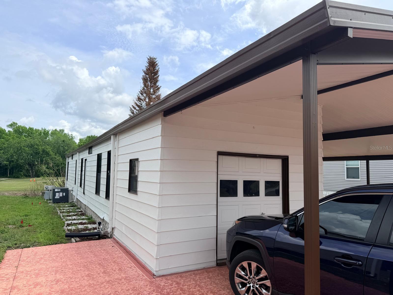 FAIRWAYS COUNTRY CLUB - Residential