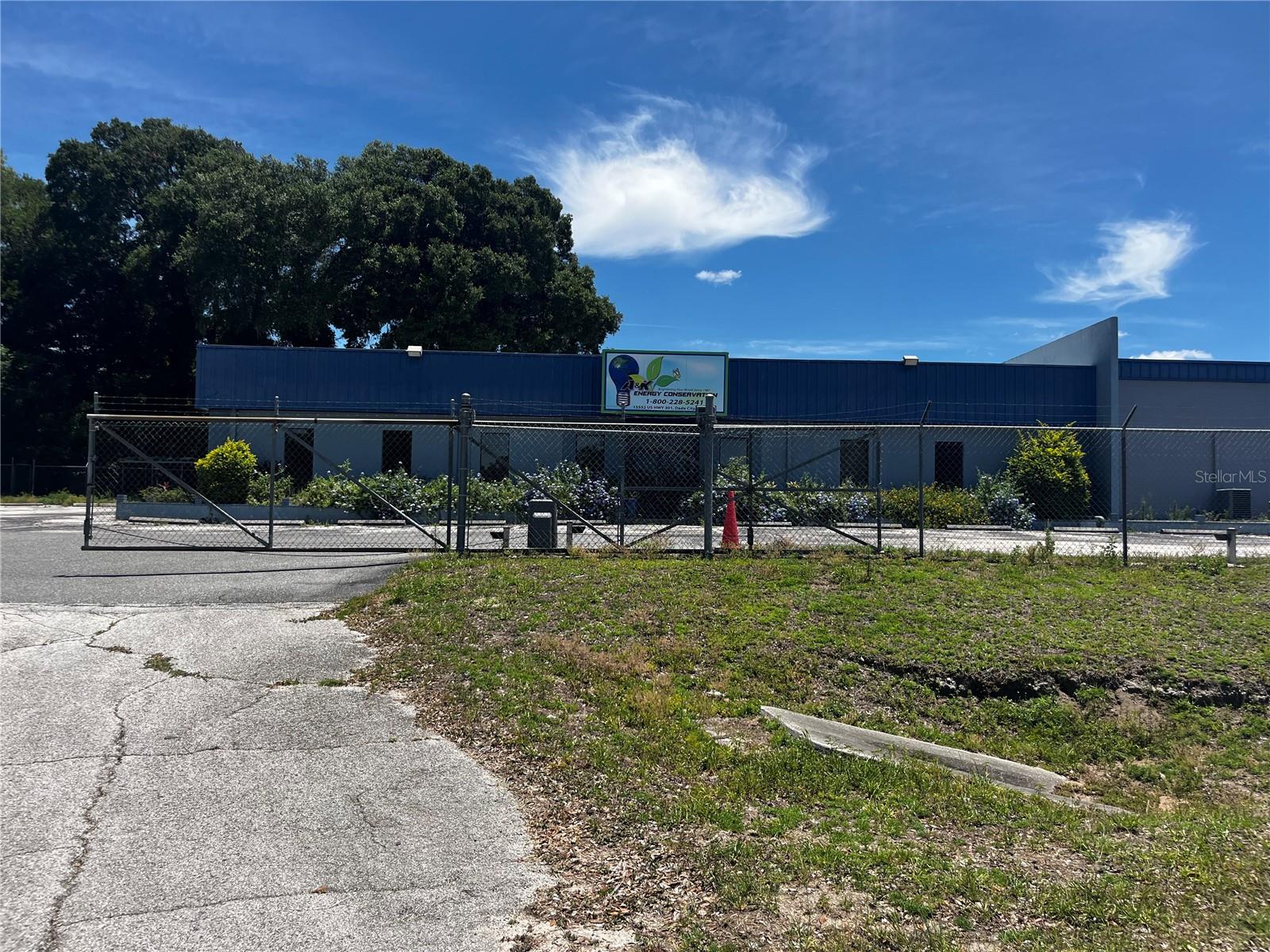 ACREAGE - Commercial Sale