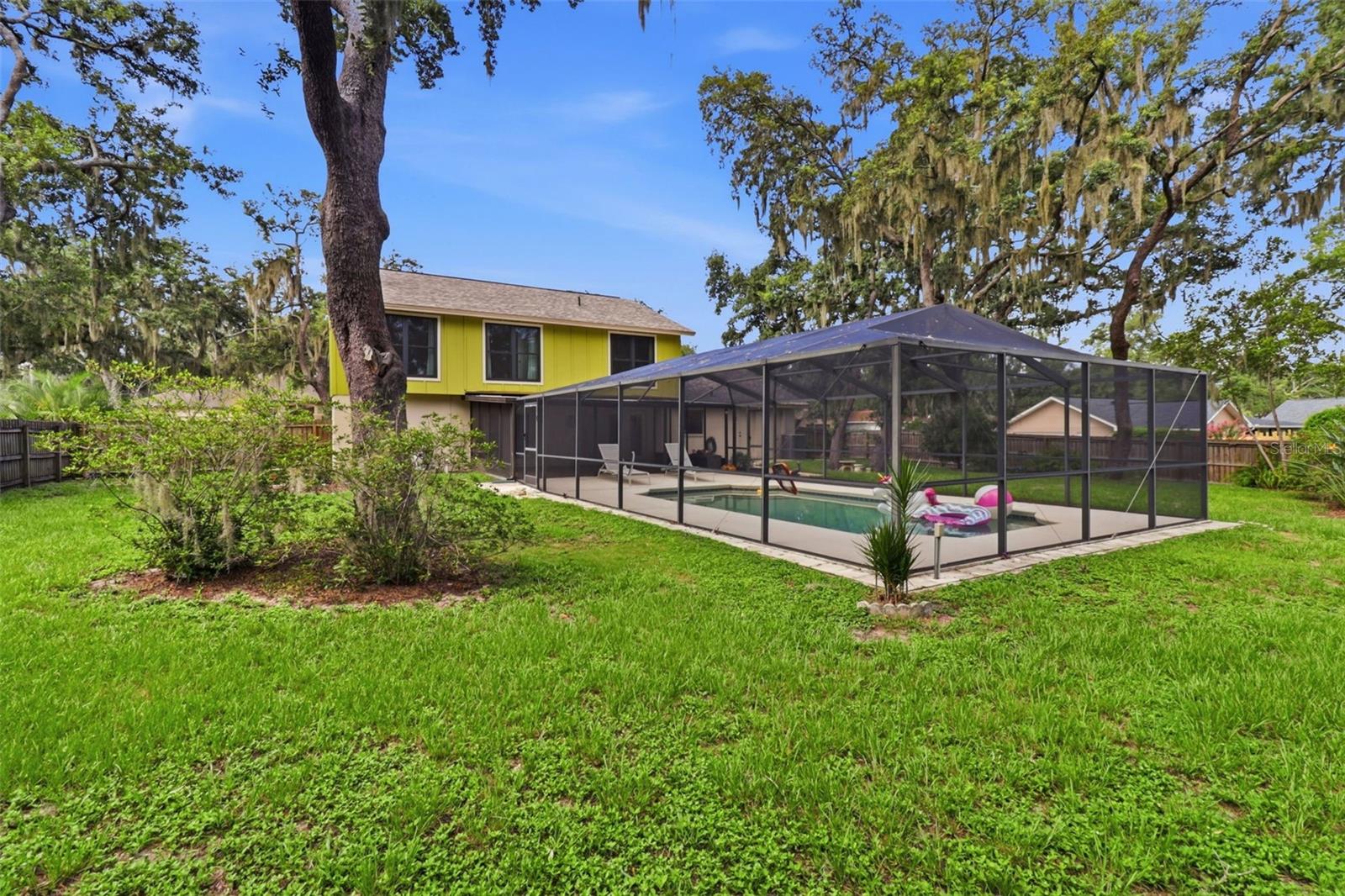 BLOOMINGDALE SEC D UNIT - Residential