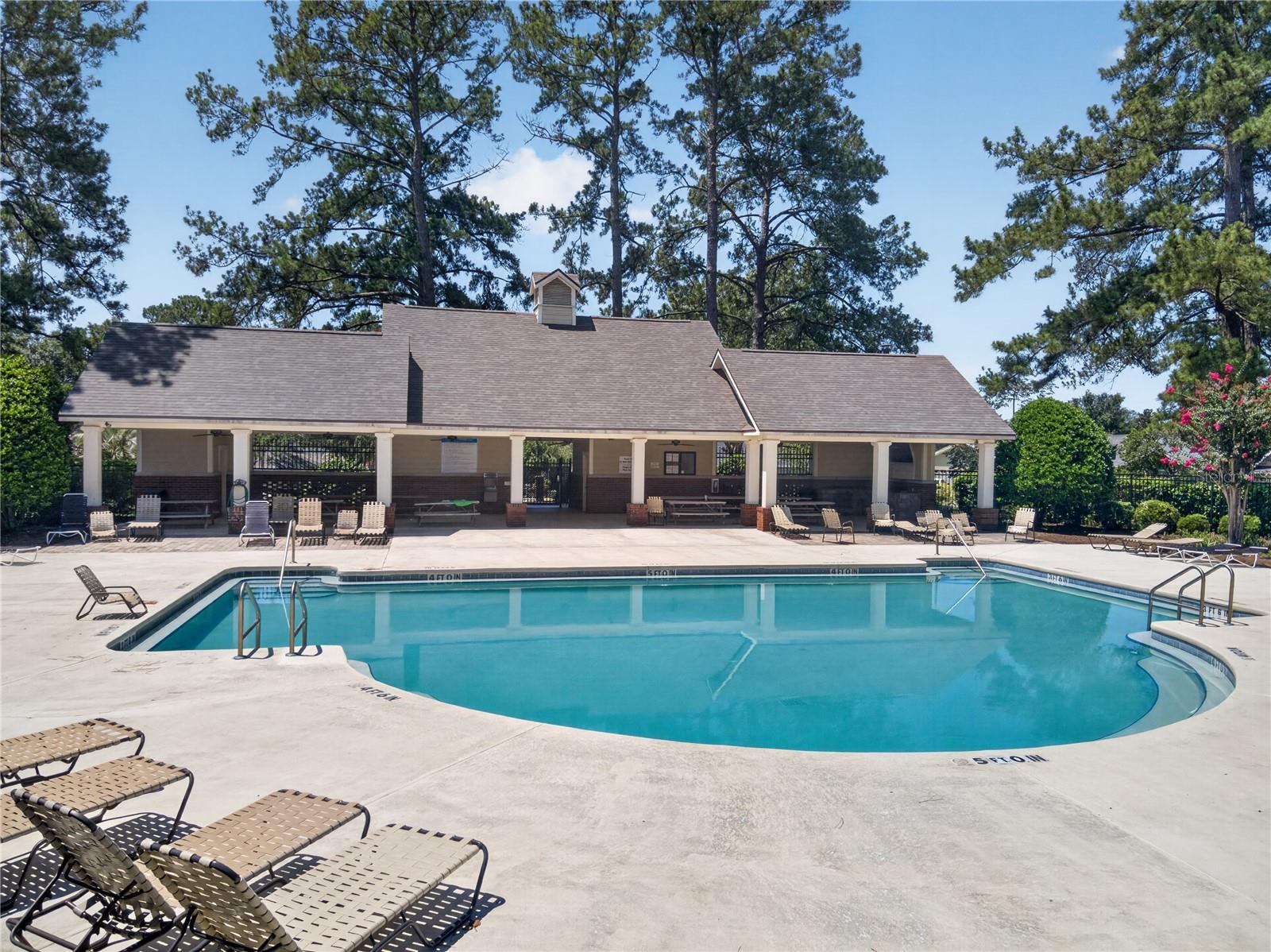 BROOKFIELD - Residential