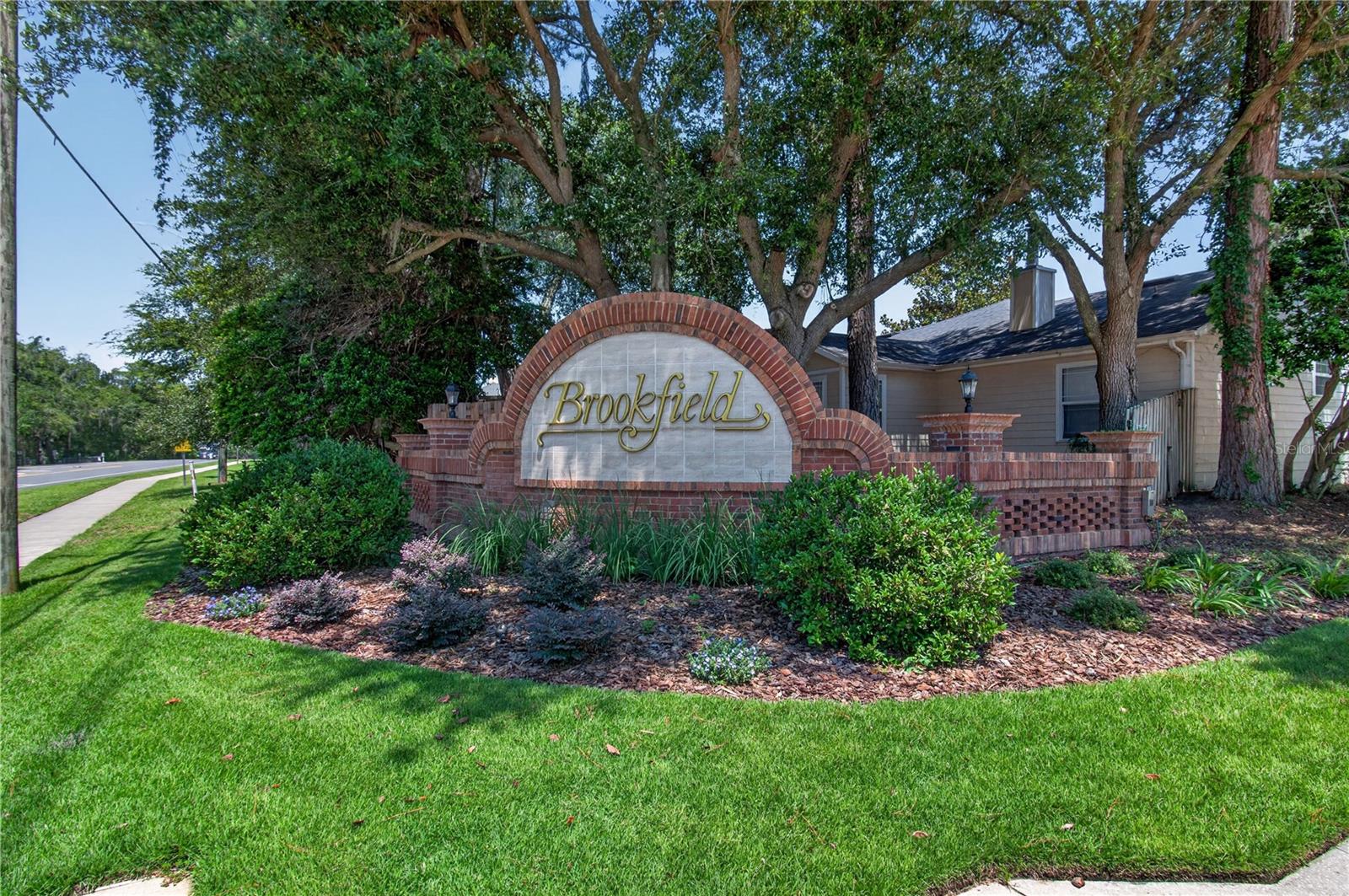 BROOKFIELD - Residential