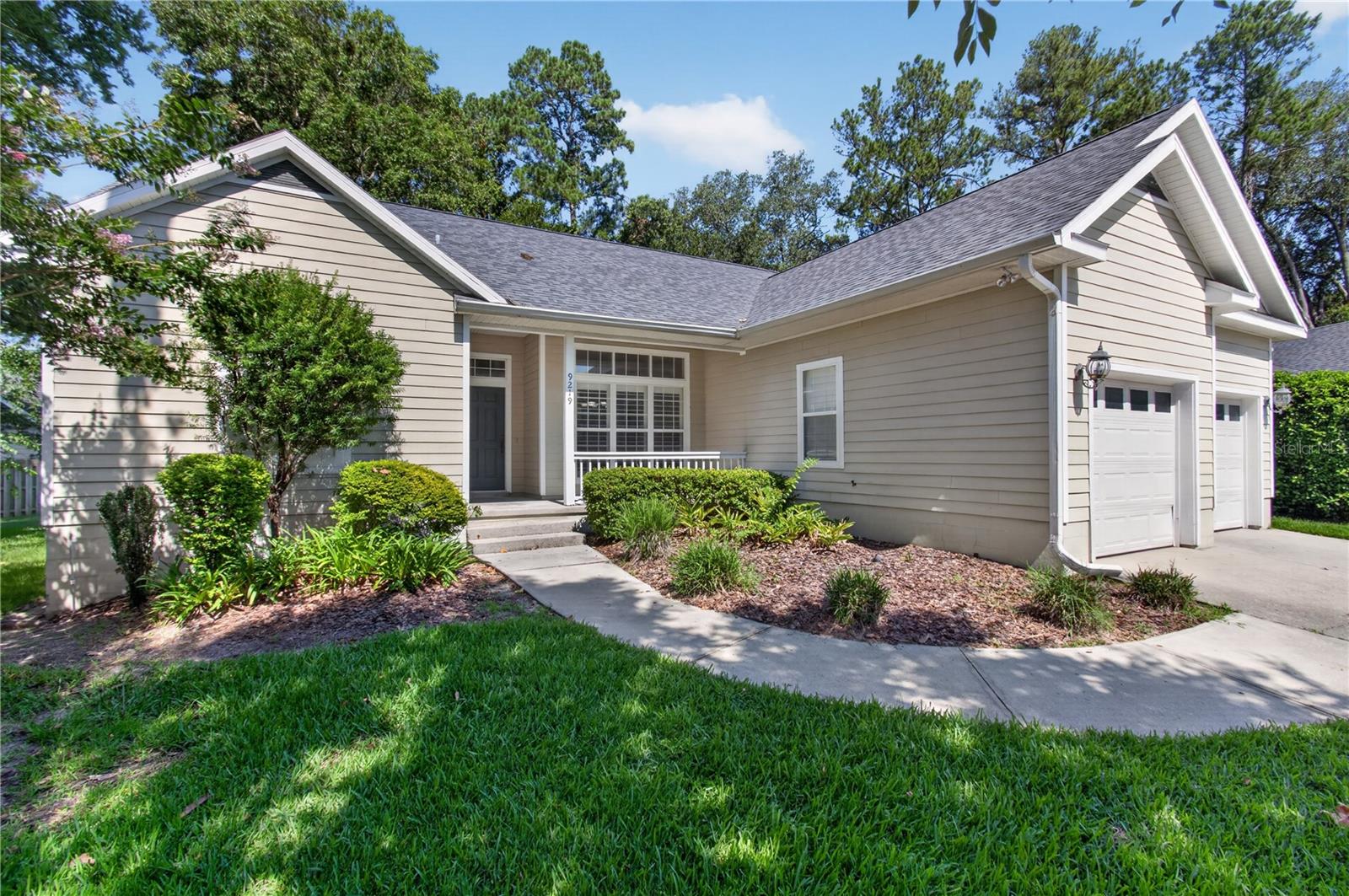 BROOKFIELD - Residential