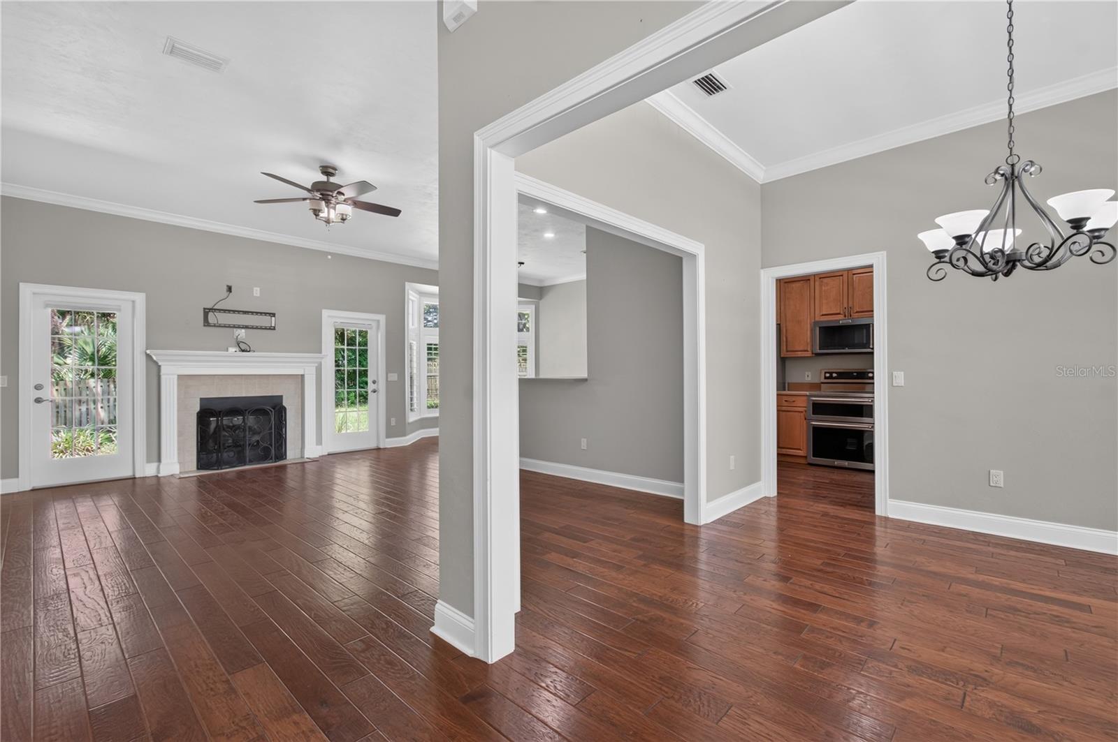BROOKFIELD - Residential