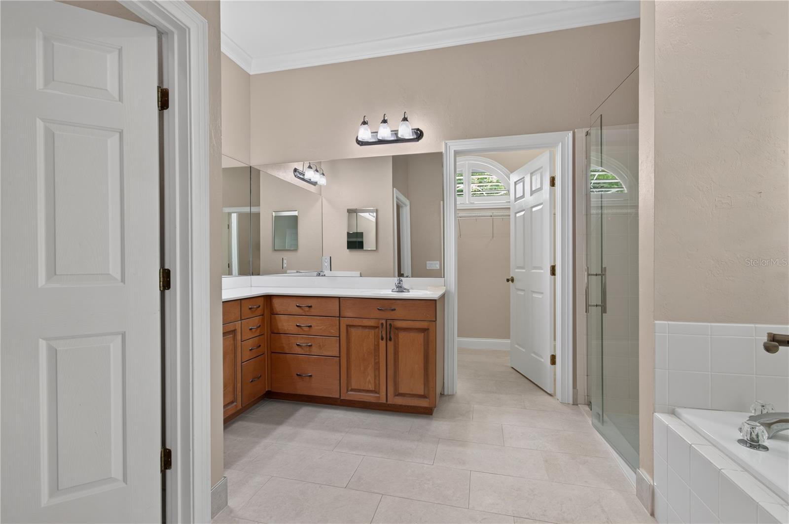 BROOKFIELD - Residential