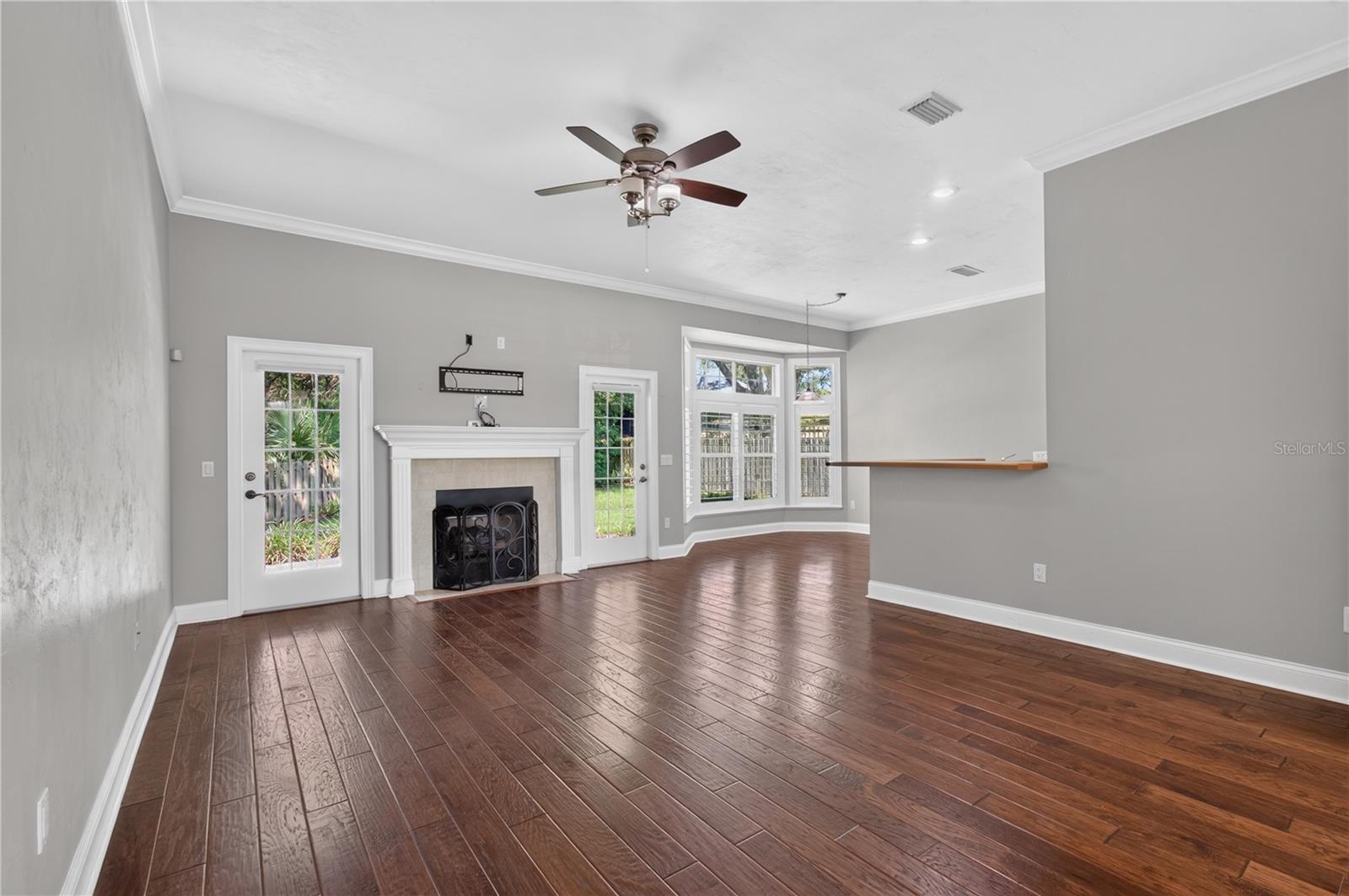 BROOKFIELD - Residential