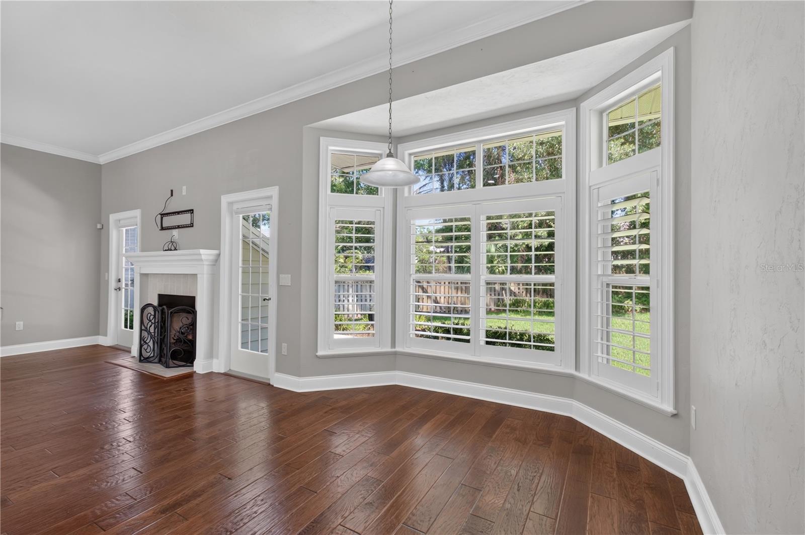 BROOKFIELD - Residential