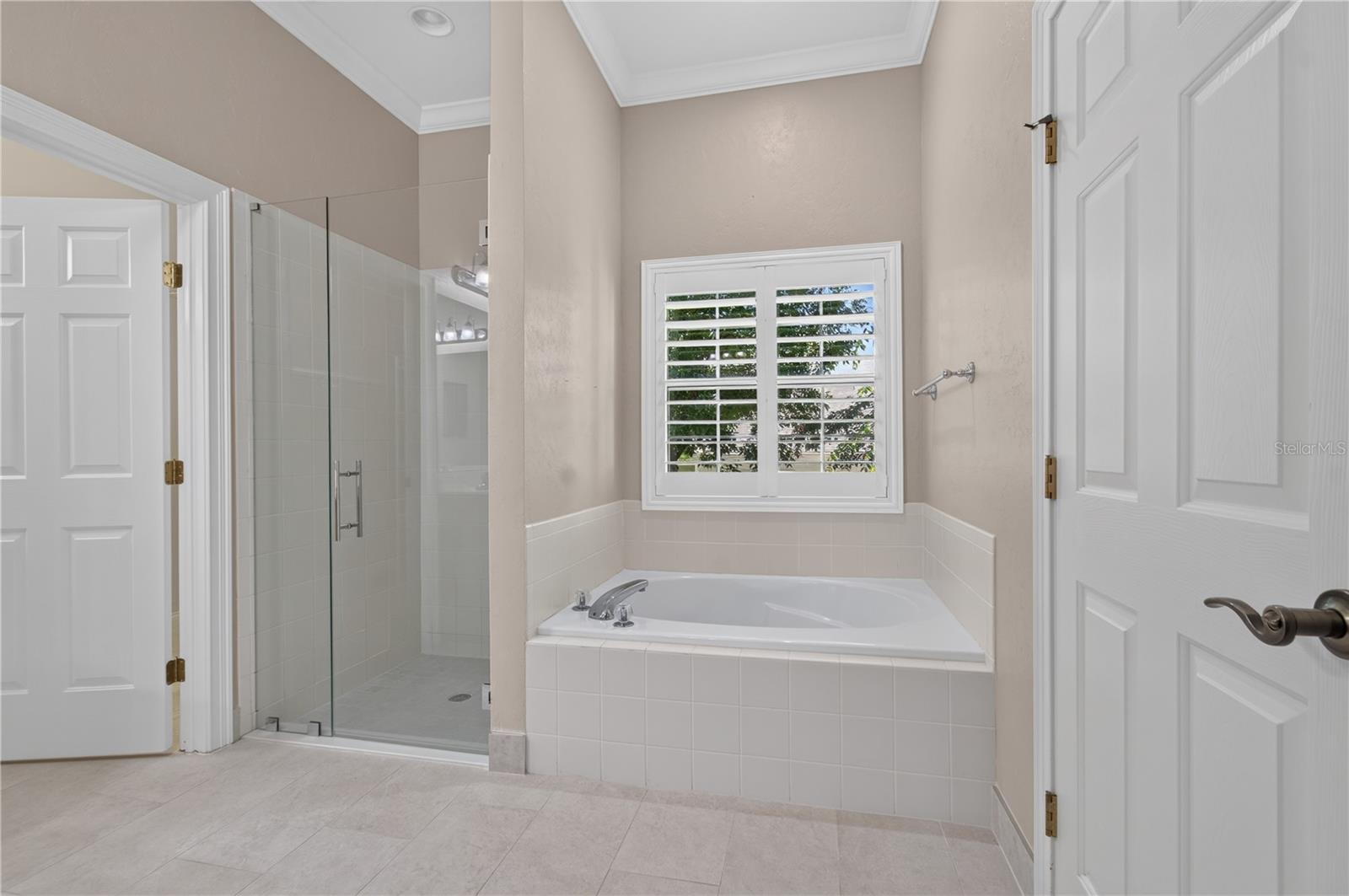 BROOKFIELD - Residential