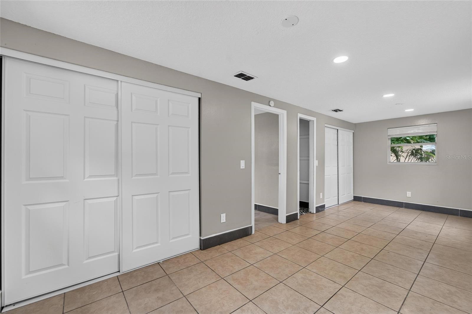 FERN CLIFF - Residential