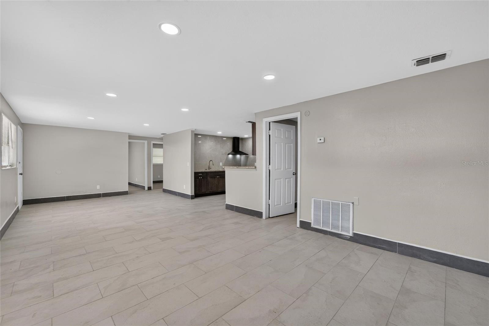 FERN CLIFF - Residential
