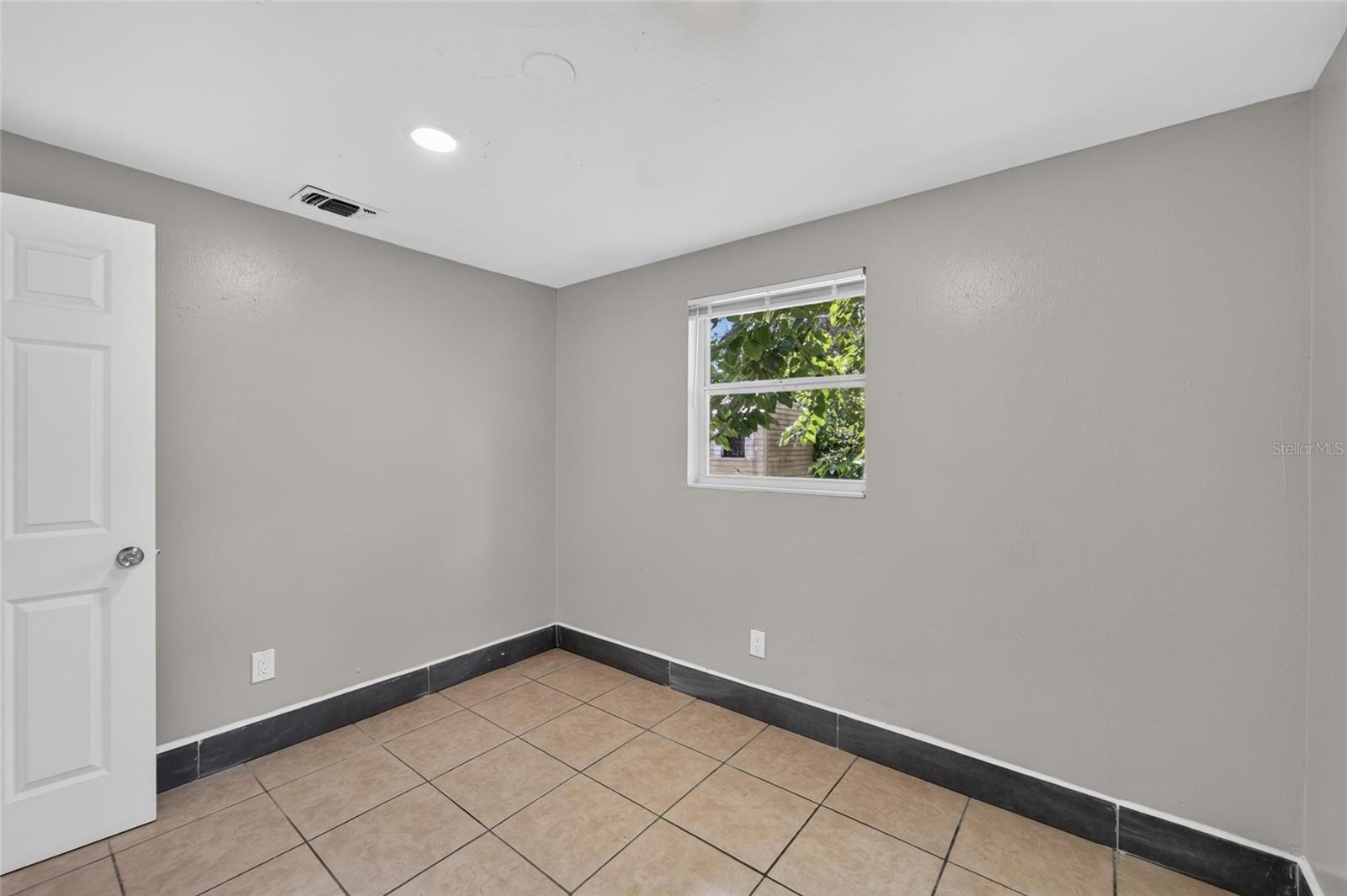 FERN CLIFF - Residential