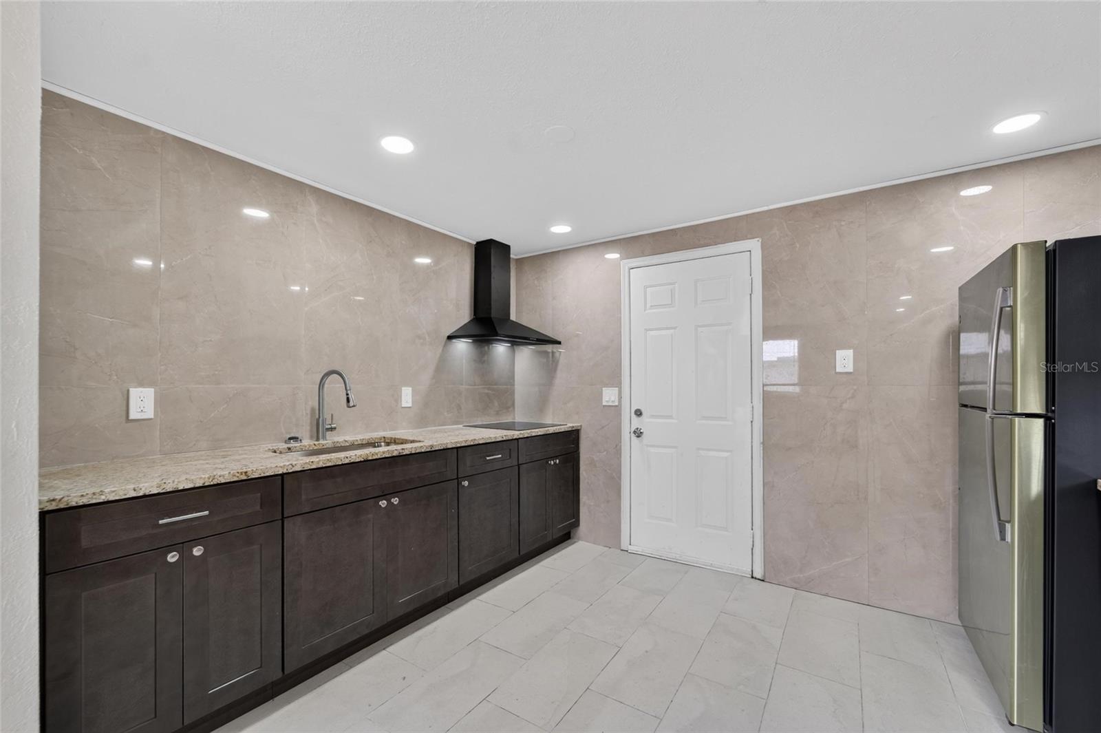 FERN CLIFF - Residential