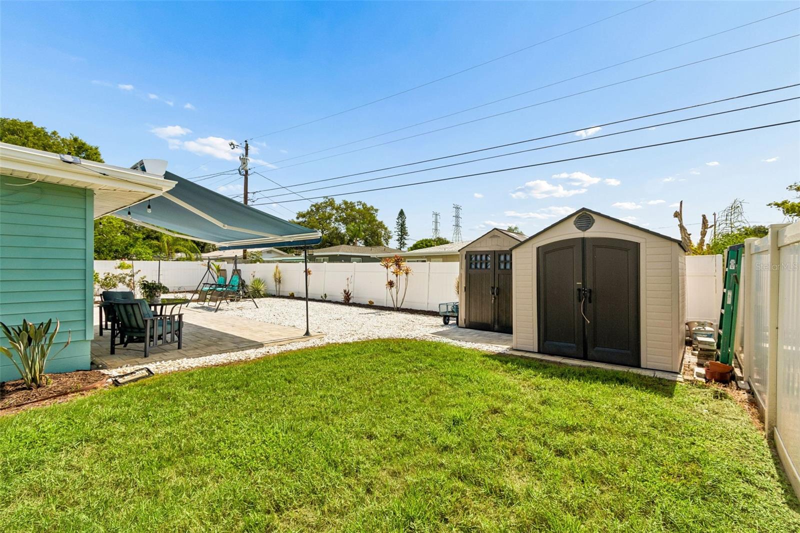 TROPIC HILLS - Residential