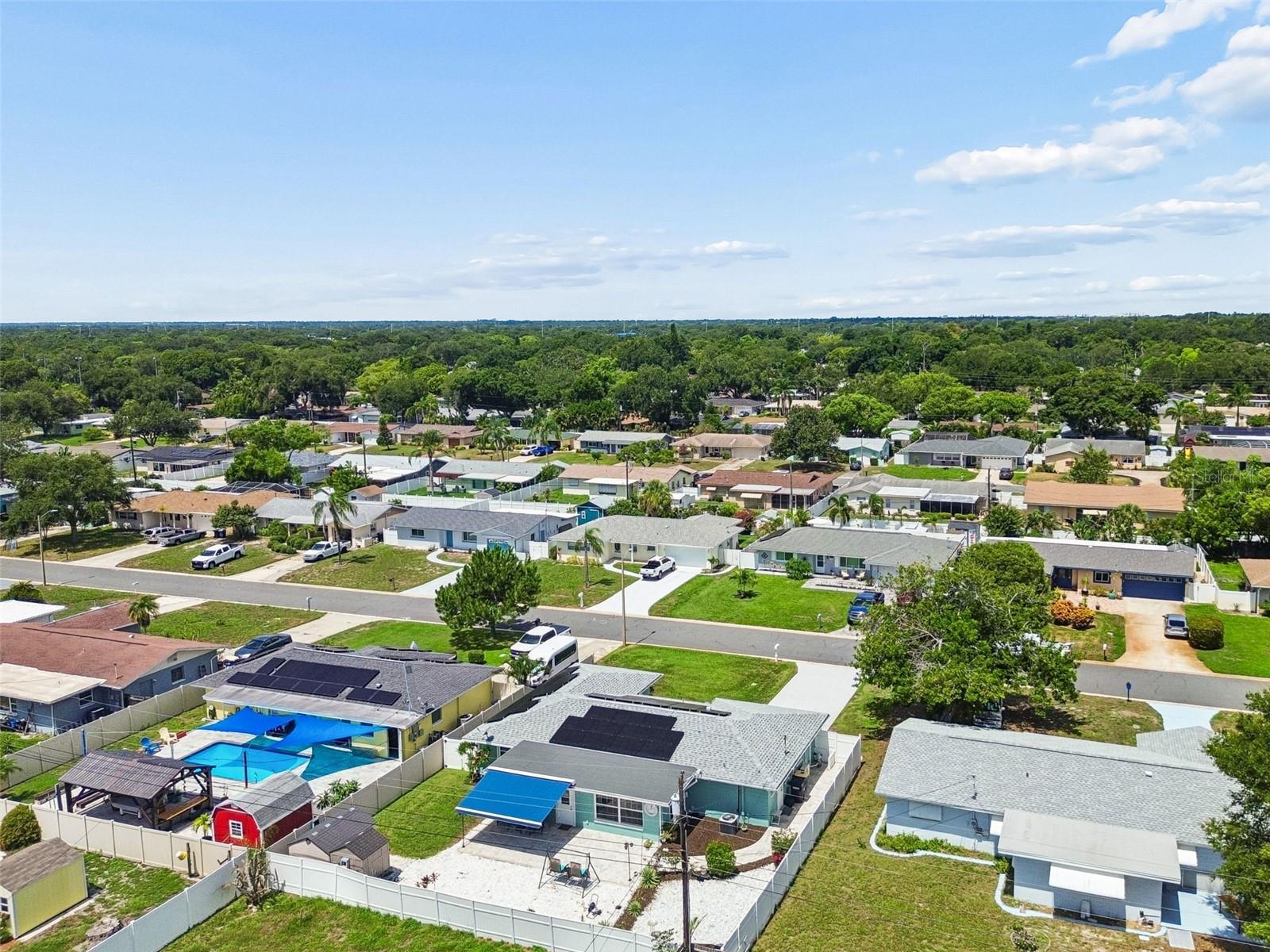 TROPIC HILLS - Residential